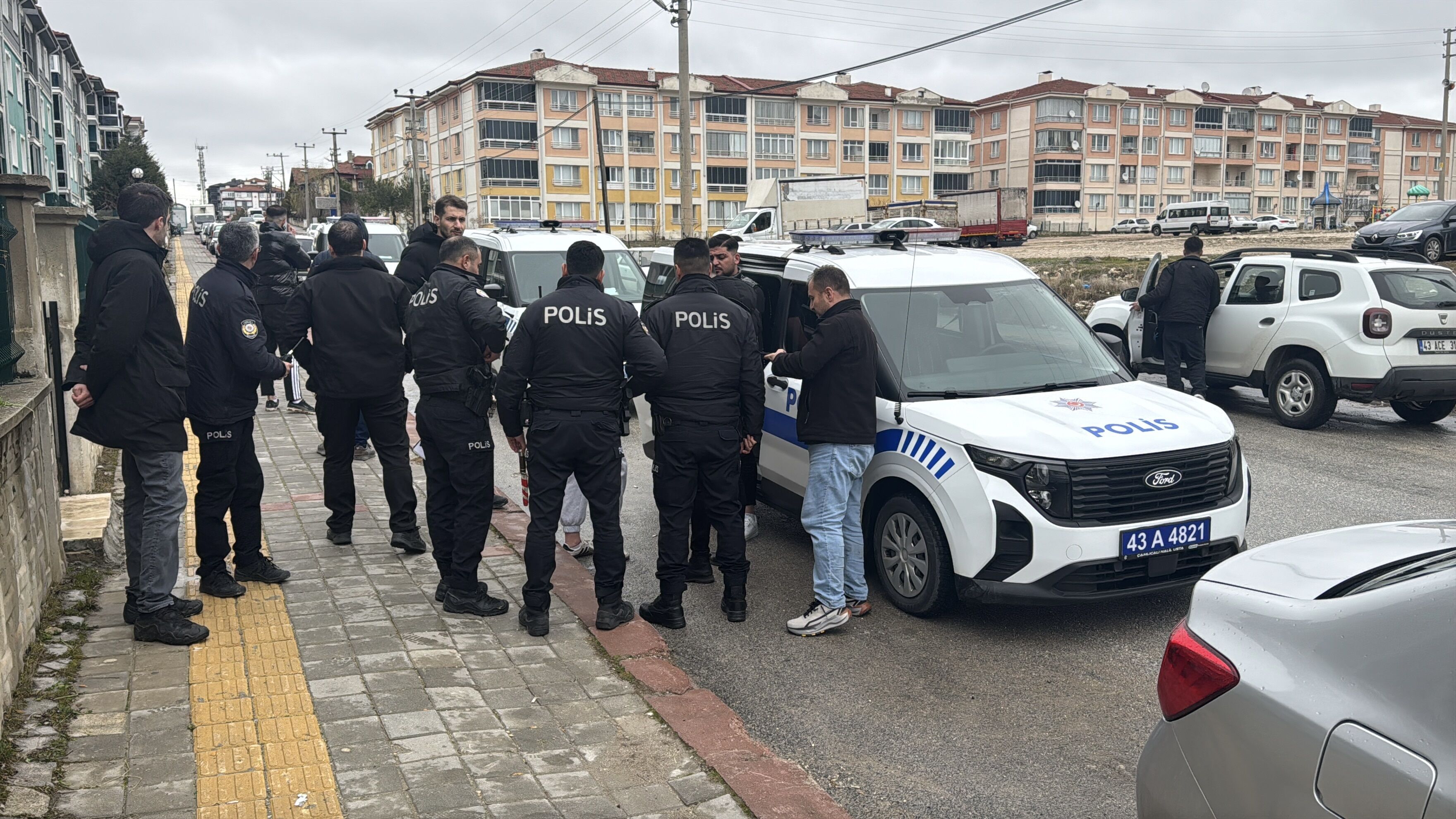 M E S I R E A L A N I N D A S I L A H L I K A V G A 2 Y A R A L I 1223615 363815