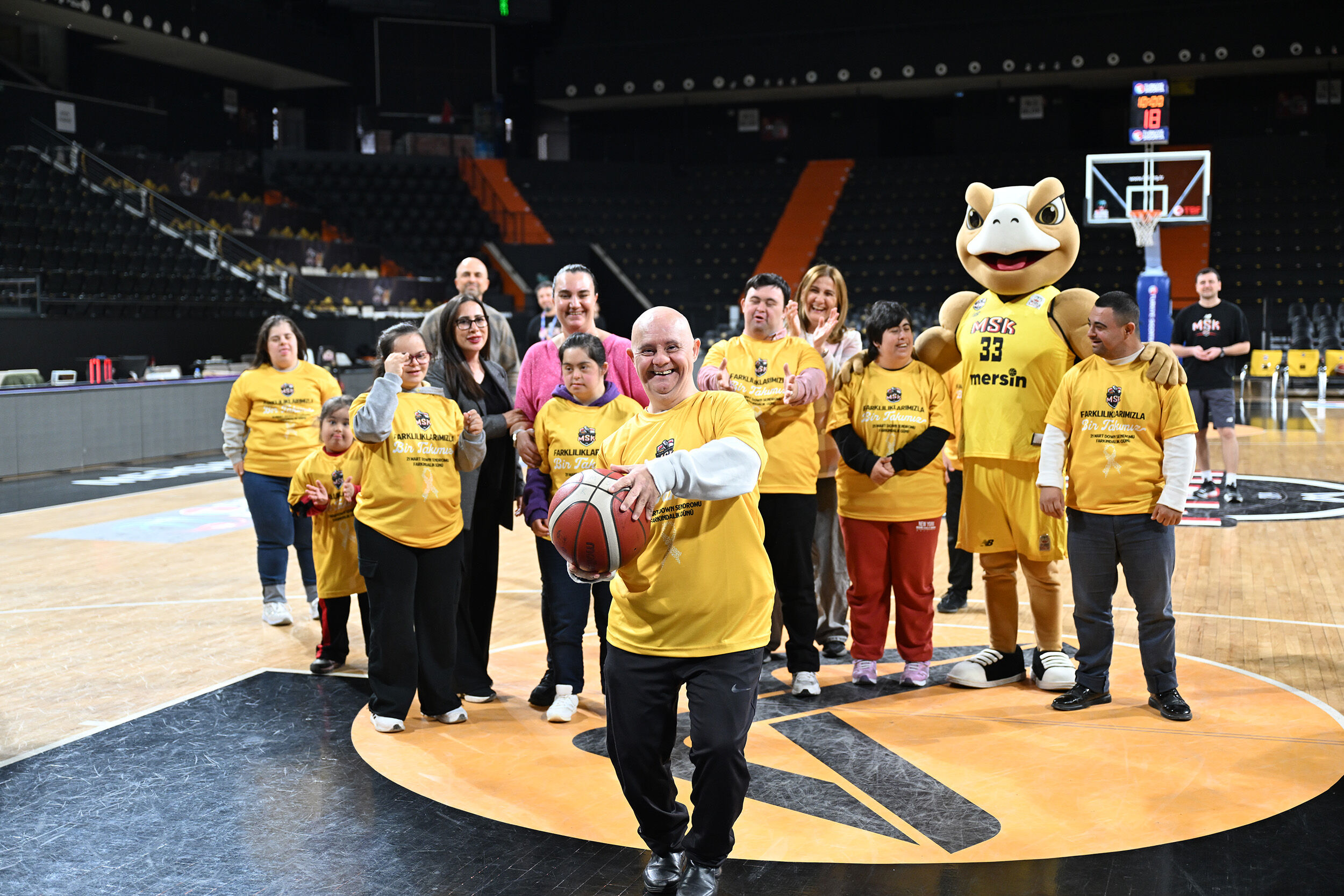 Mersi̇n Büyükşehi̇r, Down Sendromlu Çocuklari Msk İle Buluşturdu (7)