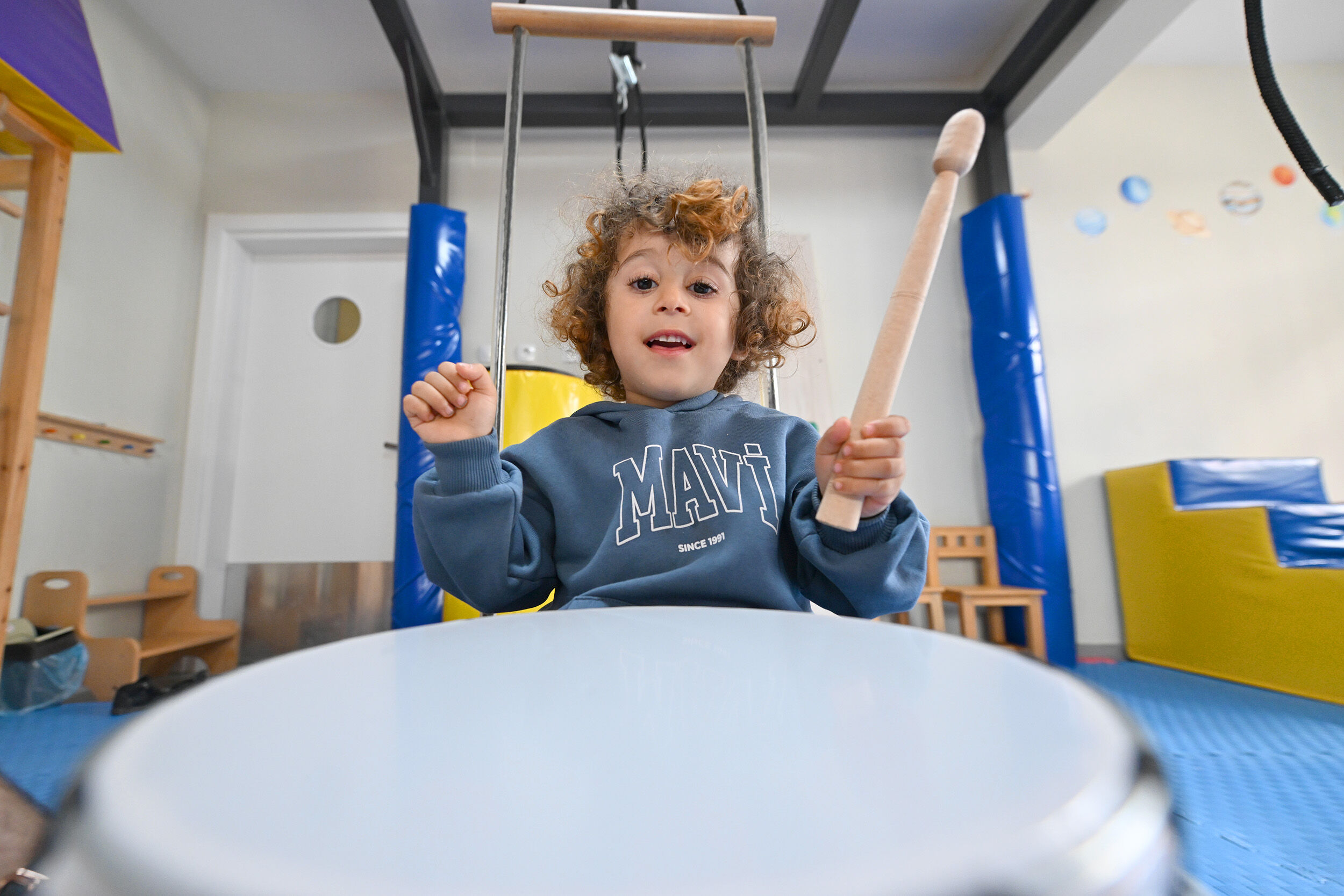 Mersi̇n Büyükşehi̇rden Dmd Hastasi Koray’a Ergoterapi̇ Desteği̇ (7)