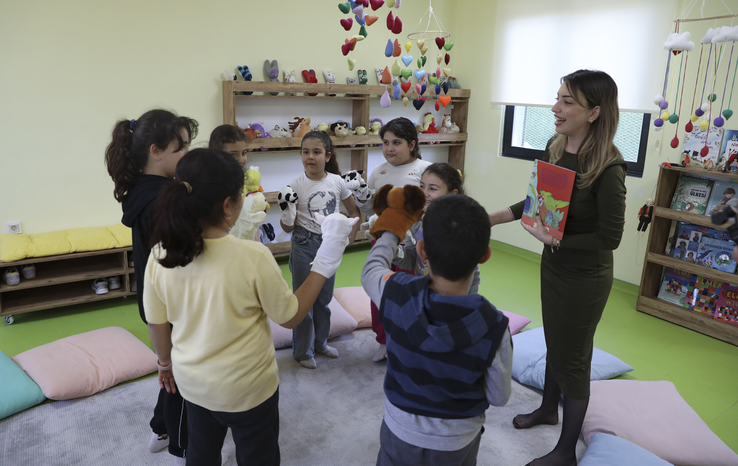 Mersi̇n Büyükşehi̇r’i̇n Toroslar Çocuk Kampüsü’nde Çocuklar “Masal Ve Drama Atölyesi̇” İle Kendi̇ni̇ Keşfedi̇yor (7)