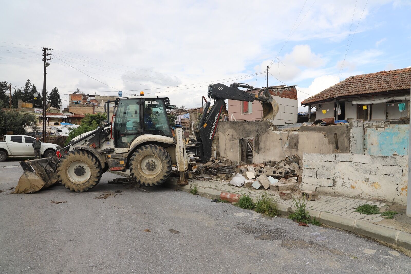 Mithatpaşa Metruk Ev Yıkımı (1)