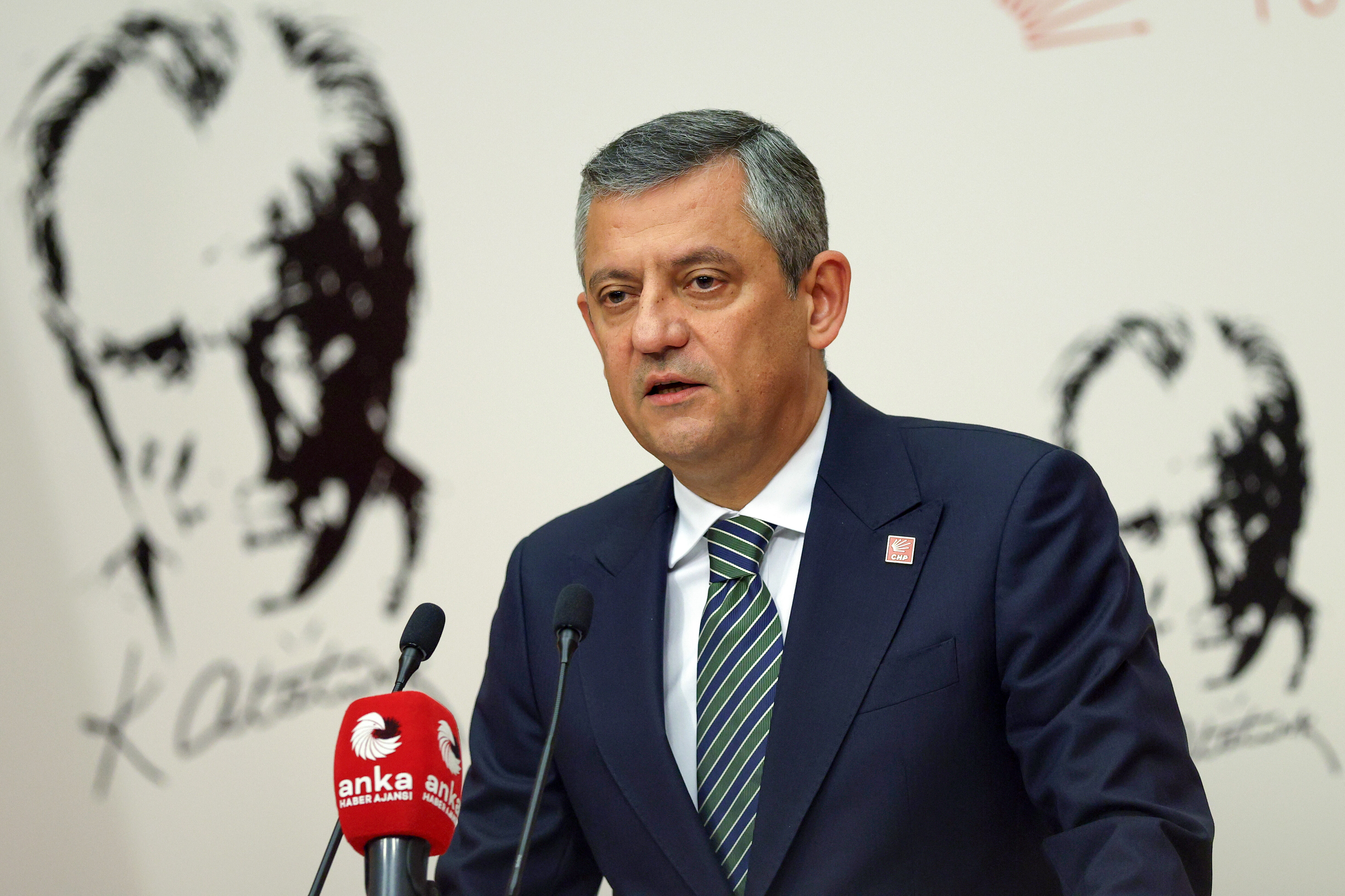 O Z G U R O Z E L G U C U M U Z U N S O N D A M L A S I N A K A D A 1238380 368326