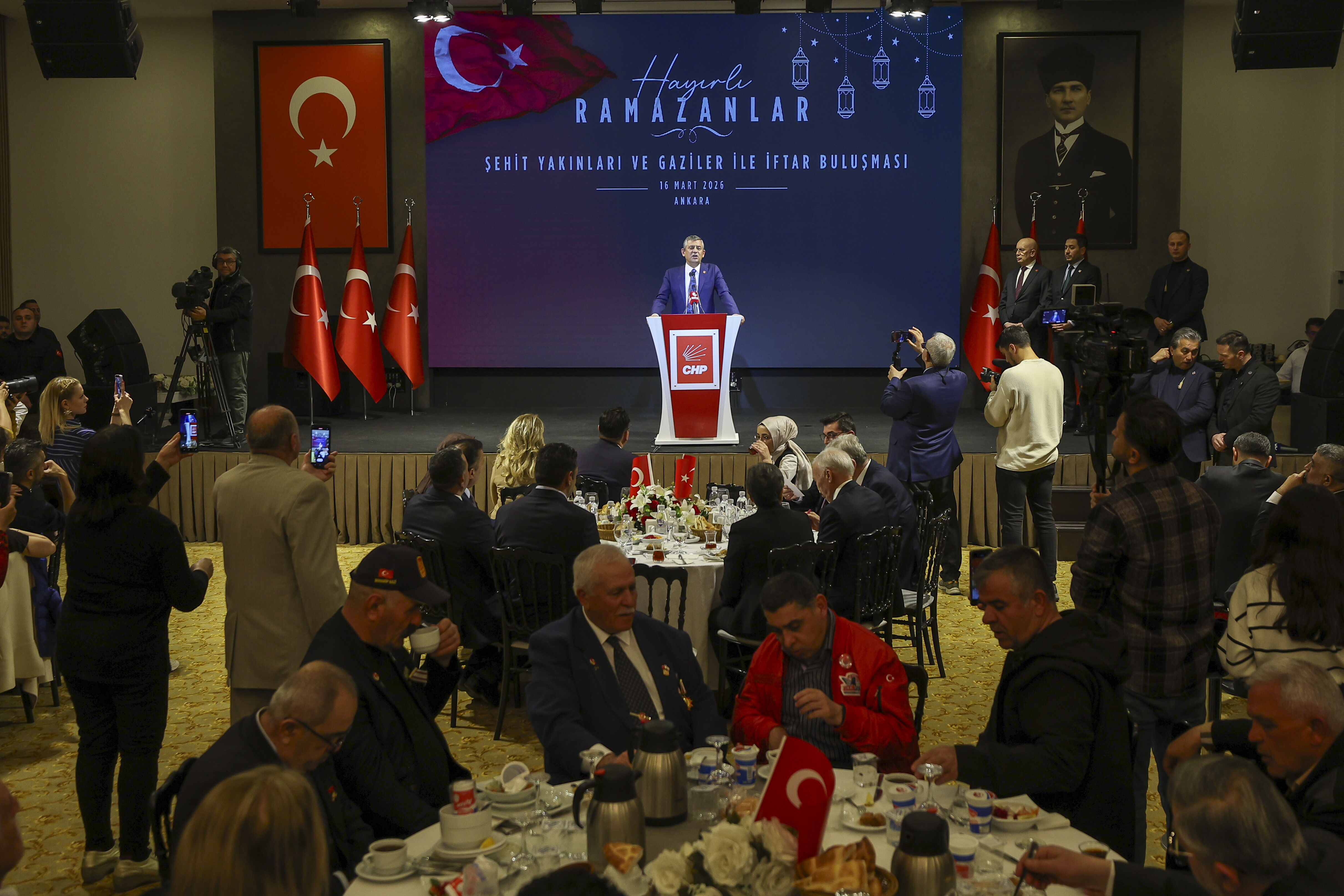 O Z G U R O Z E L I K T I D A R I M I Z I N I L K B I R A Y I N D A 1215905 361546