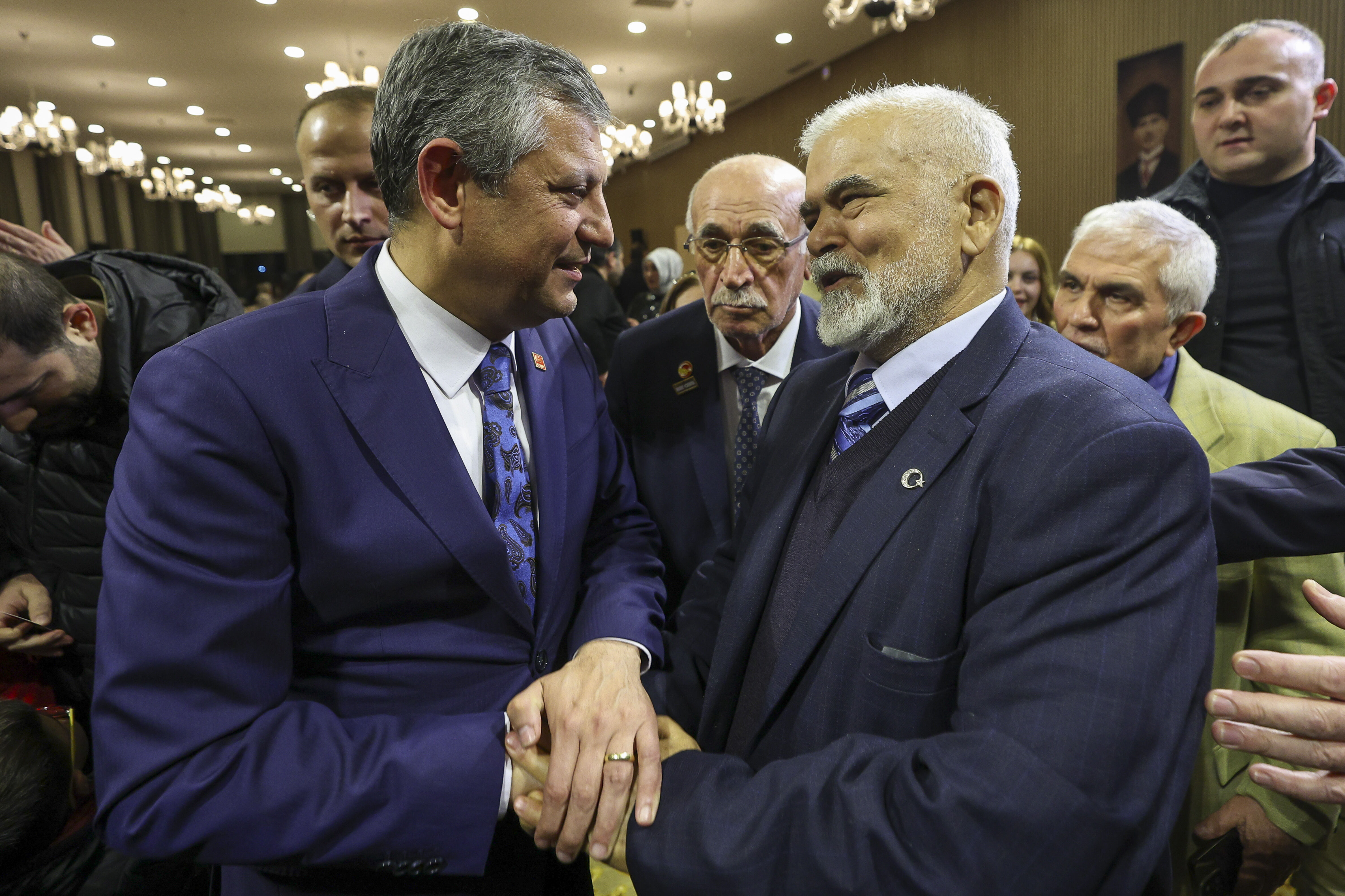 O Z G U R O Z E L I K T I D A R I M I Z I N I L K B I R A Y I N D A 1215907 361546