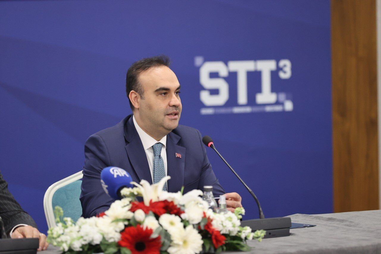 T U R K I Y E I T A L Y A B I L I M T E K N O L O J I I N O V A S Y 1227358 365038