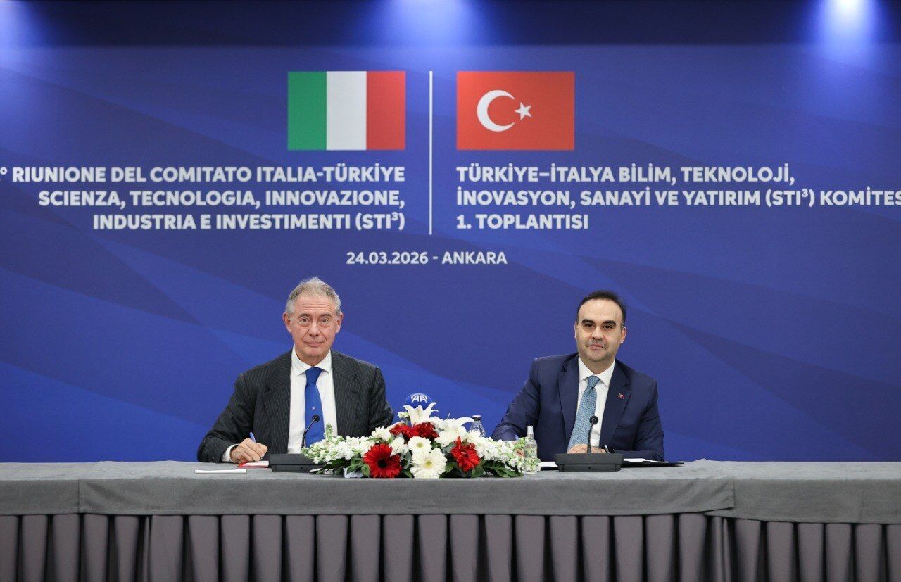 T U R K I Y E I T A L Y A B I L I M T E K N O L O J I I N O V A S Y 1227361 365038