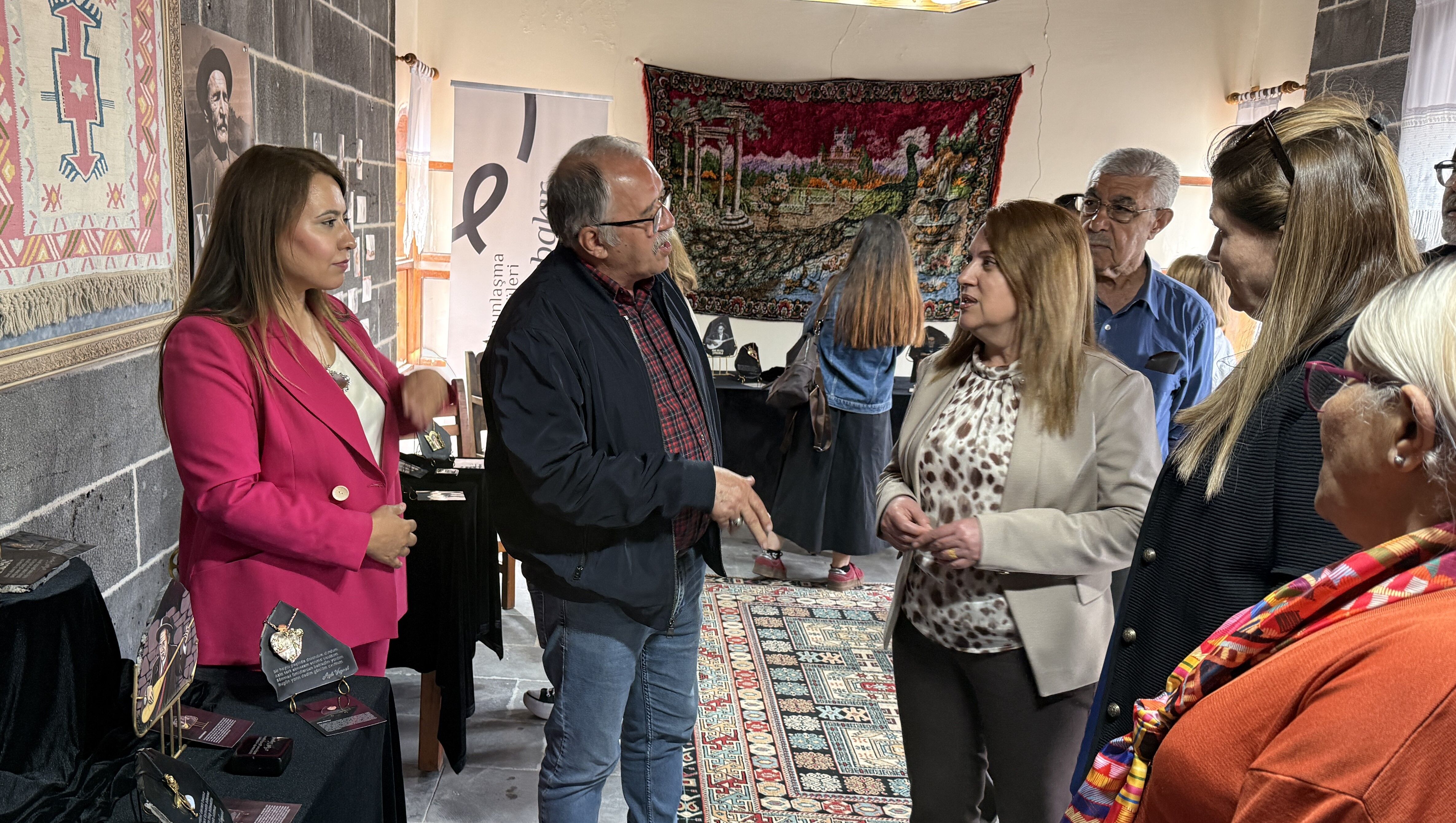 14 U S T A A S I K V E Y S E L’ I N S I I R L E R I V E H A Y A 1283379 381831