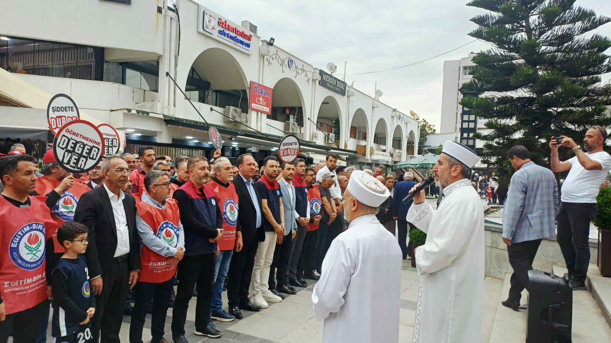 2547Da7E 223C 40A3 8D4D 095B1Ce01A5C