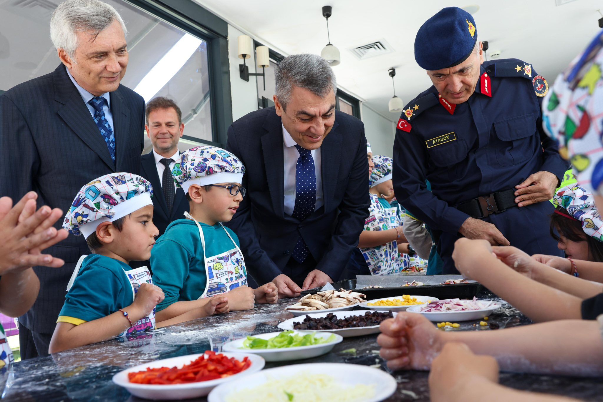 671718538 1372418071597169 3967496614878851733 N