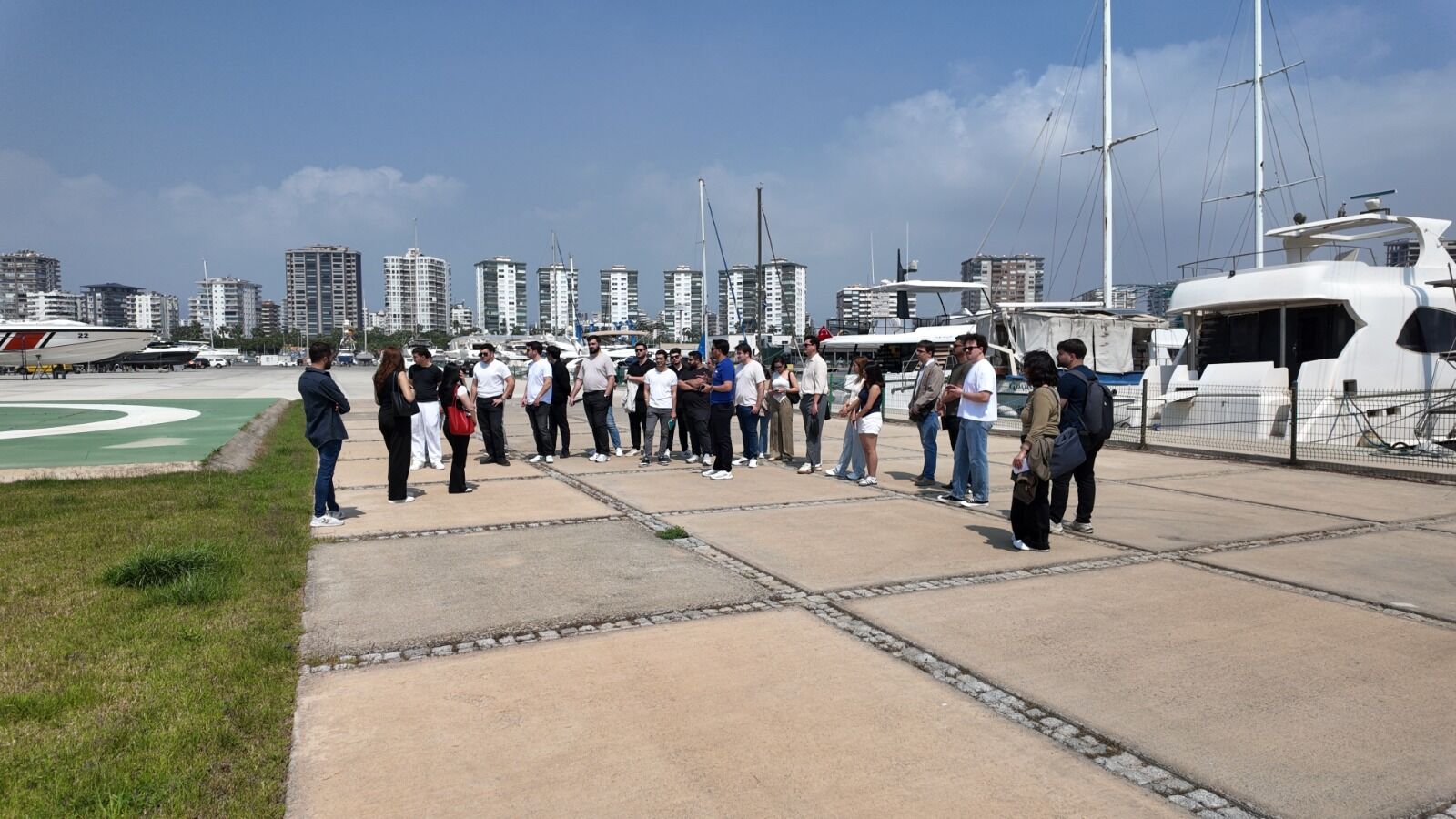 7Eba7D5E 256E 422E A034 3Dc2Ee3D387C