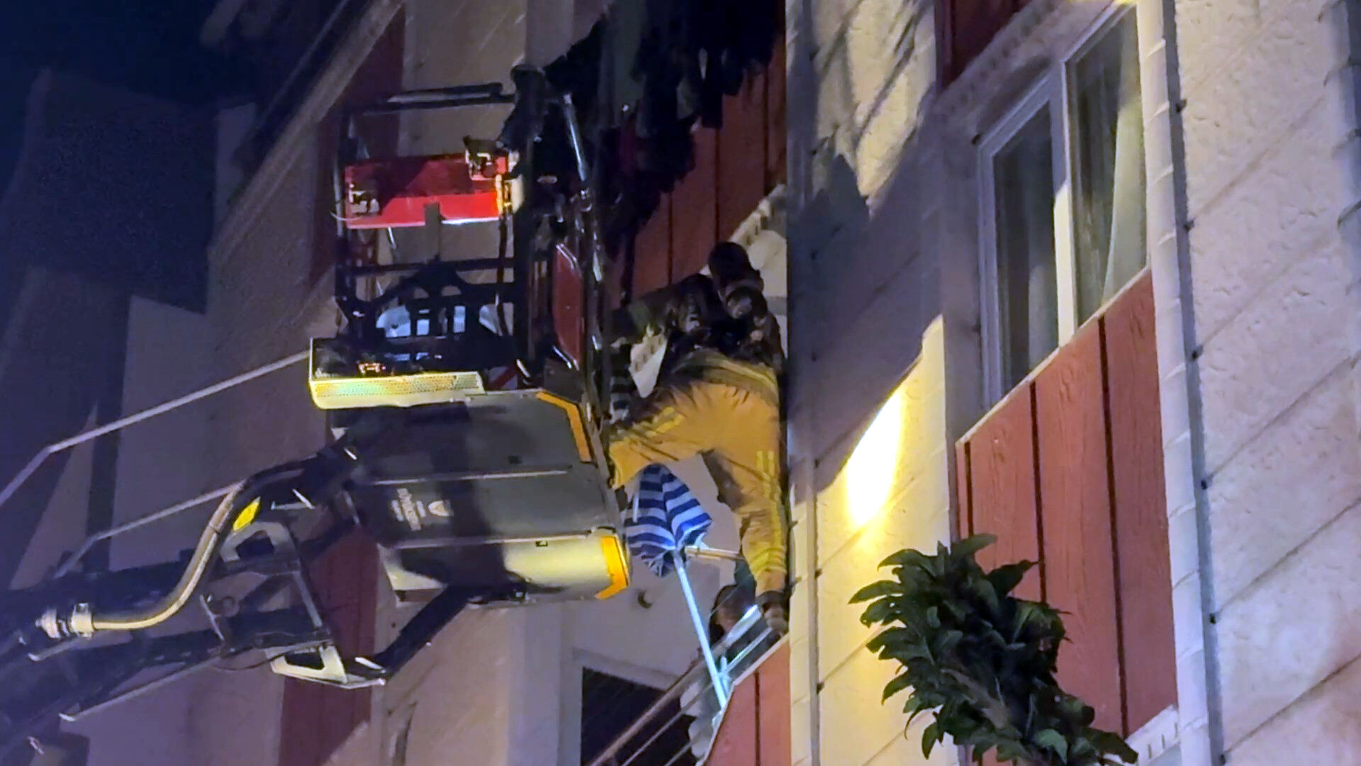 A V C I L A R D A 4 K A T L I B I N A D A Y A N G I N M A H S U R 1268458 377513