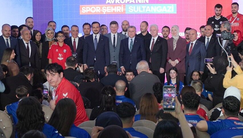 B A K A N B A K F O R M U L A 1 A R T I K T U R K I Y E’ D E O L 1277315 380128-1