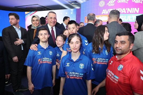 B A K A N B A K F O R M U L A 1 A R T I K T U R K I Y E’ D E O L 1277466 380128