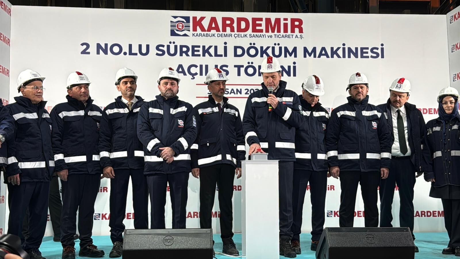 B A K A N B A Y R A K T A R H E D E F I M I Z 3 N I S A N I ‘ T U 1243706 370025