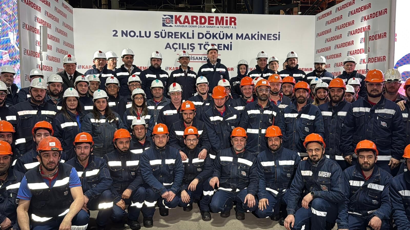 B A K A N B A Y R A K T A R H E D E F I M I Z 3 N I S A N I ‘ T U 1243708 370025