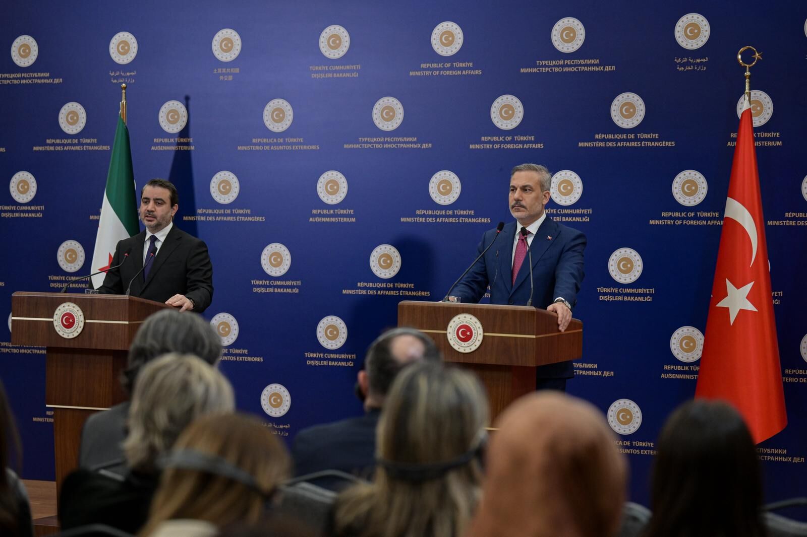 B A K A N F I D A N A T E S K E S L U B N A N’ I D A K A P S A Y A 1253191 372938