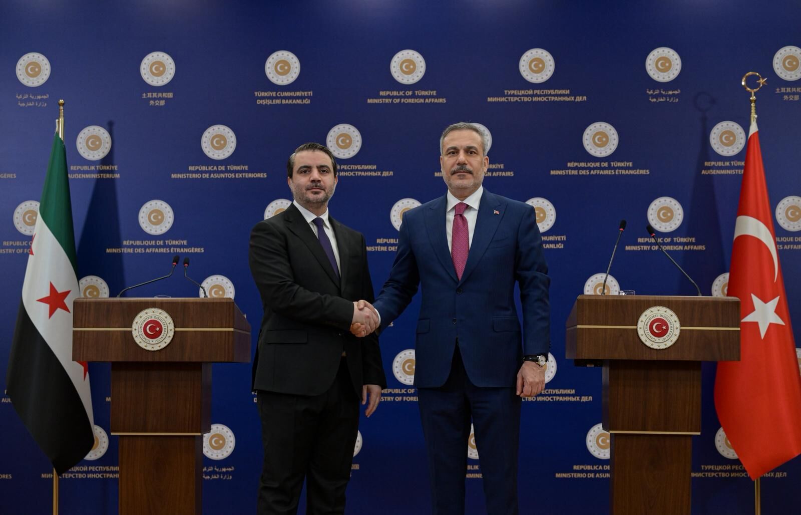 B A K A N F I D A N A T E S K E S L U B N A N’ I D A K A P S A Y A 1253193 372938