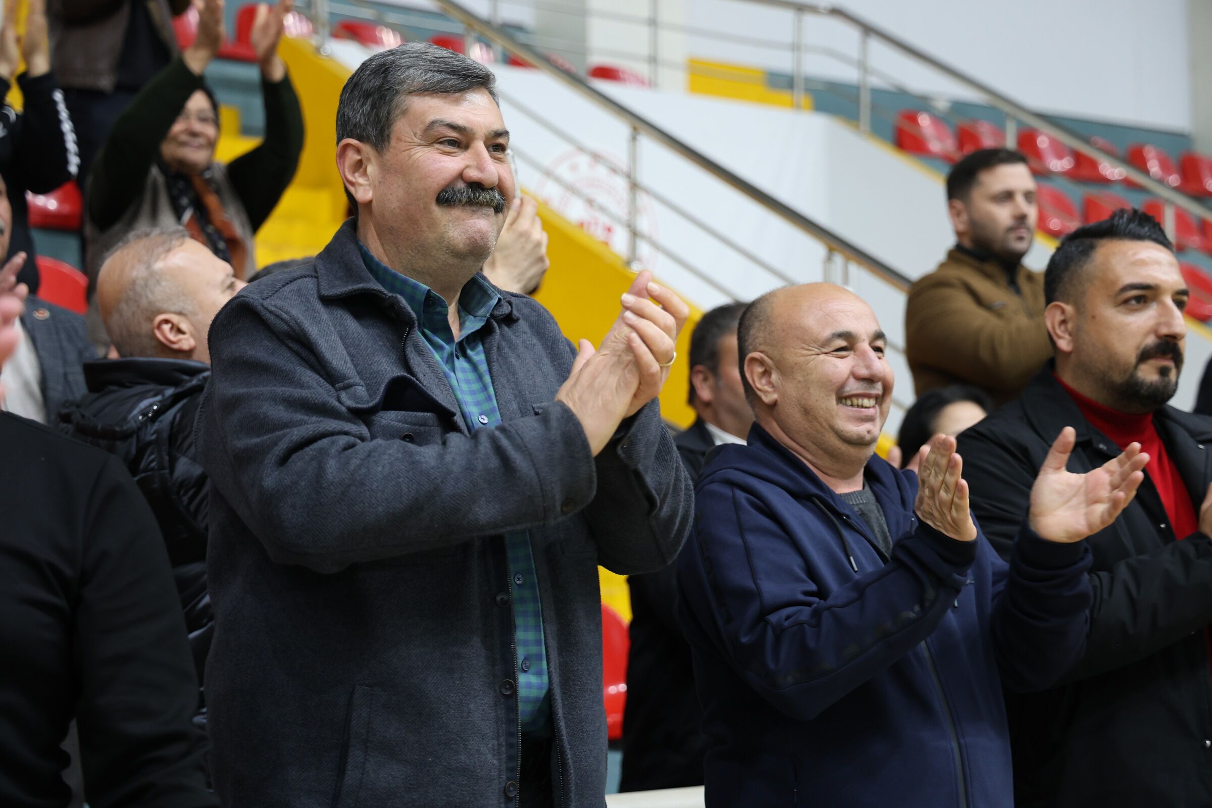 Başkan Yıldız Takımı Tebrik Etti-1