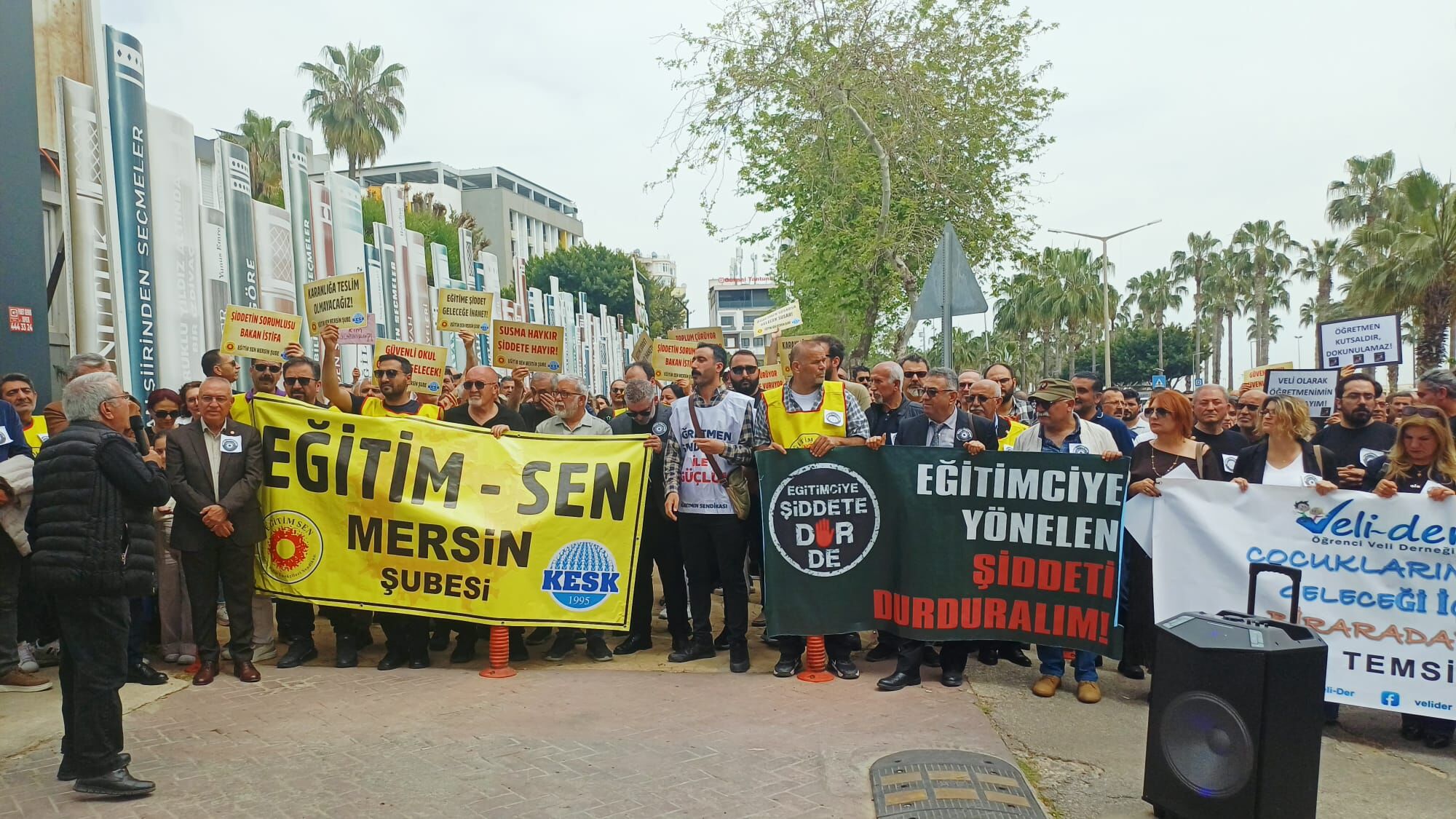 Bd3Fd9D6 5116 4C12 828B C5Fdb9D626Fc