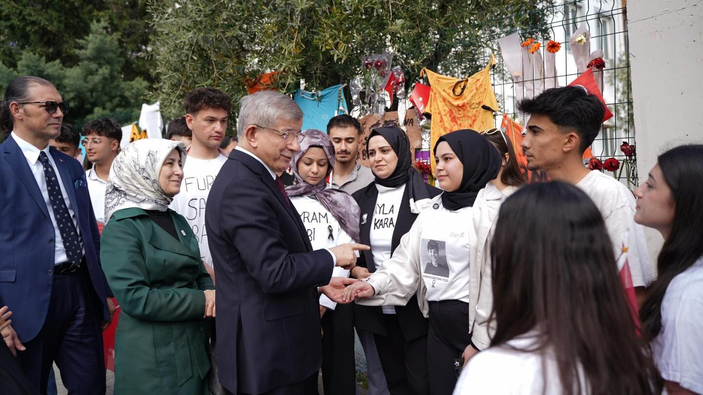 D A V U T O G L U K A H R A M A N M A R A S I N 9 O K U L U N A I S 1275705 379653