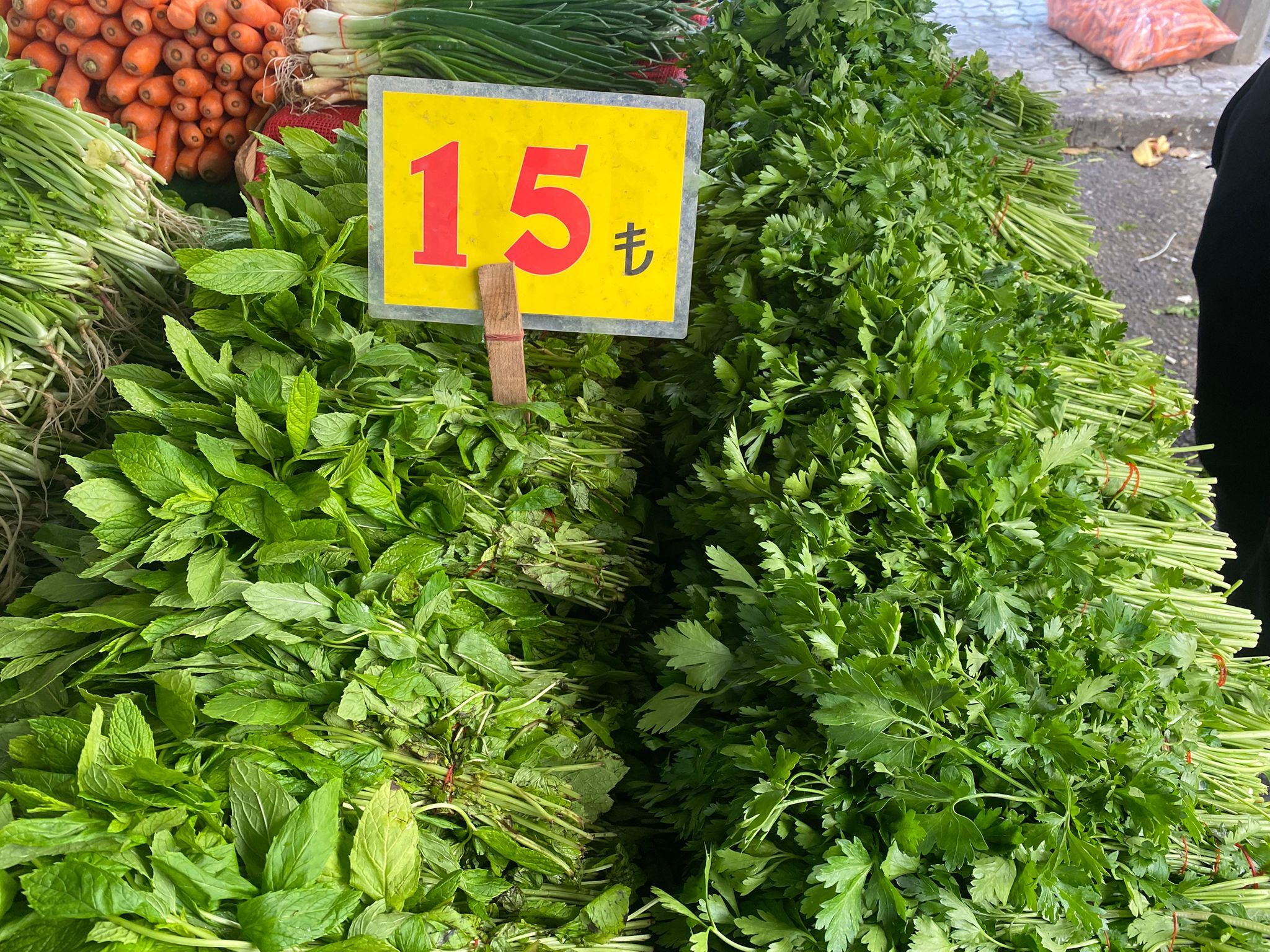 D1F3Bdba 5416 4Ad9 881E Eb6E040A226D