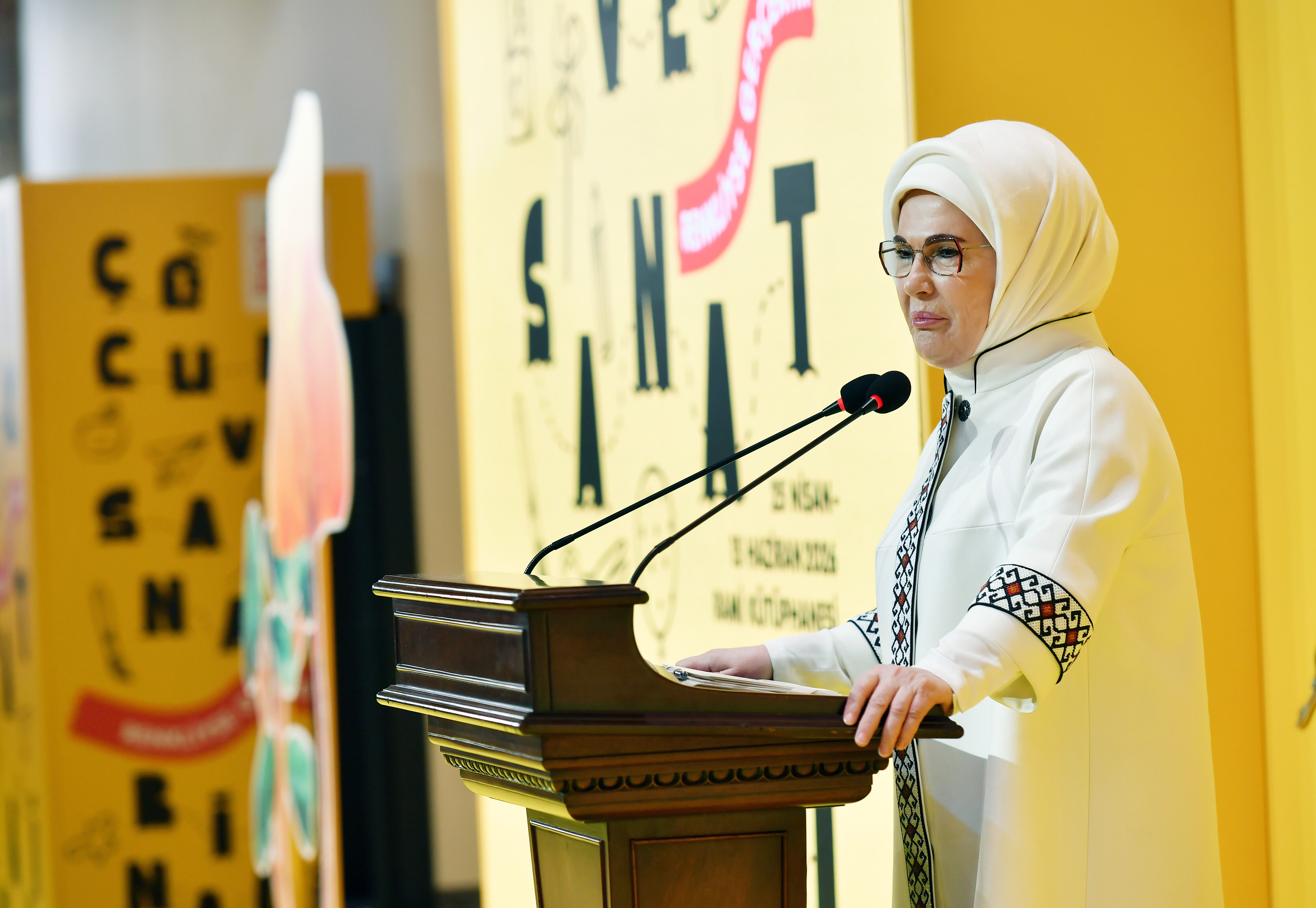 E M I N E E R D O G A N R A M I C O C U K V E S A N A T B I E N A 1278543 380473