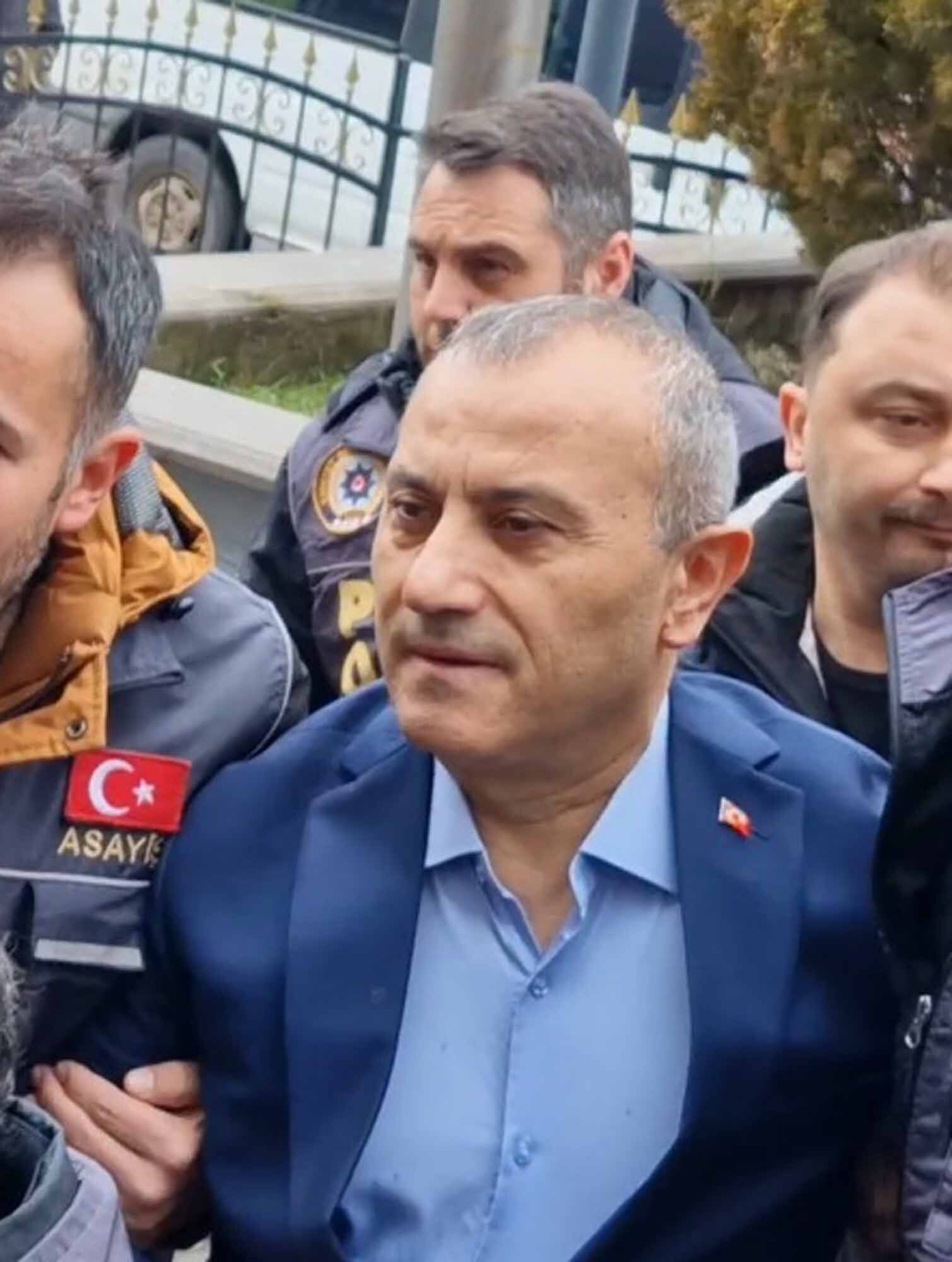 E S K I T U N C E L I V A L I S I S O N E L A D L I Y E Y E S E V K 1270249 378018