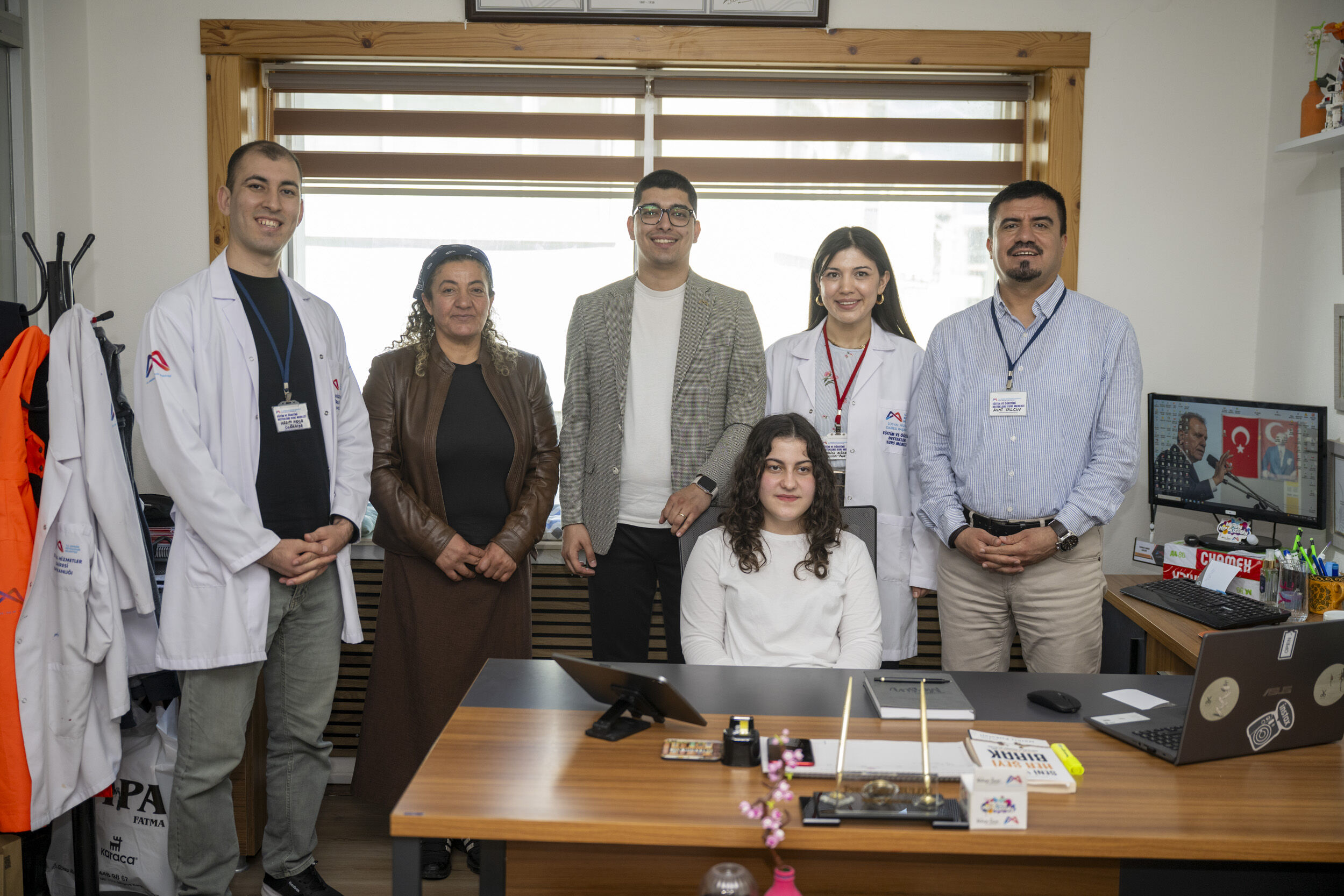 Eği̇ti̇mi̇ne Sikica Tutunan Adi̇le Ni̇sa Engelleri̇ Mersi̇n Büyükşehi̇r İle Aşiyor (5)