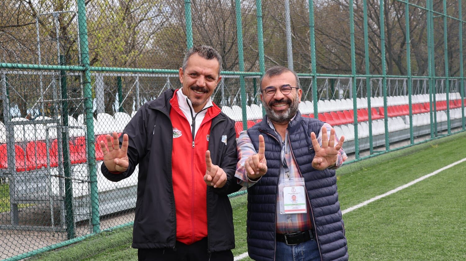 F73C5450 F422 4252 B8E7 44Ea16Af99F5