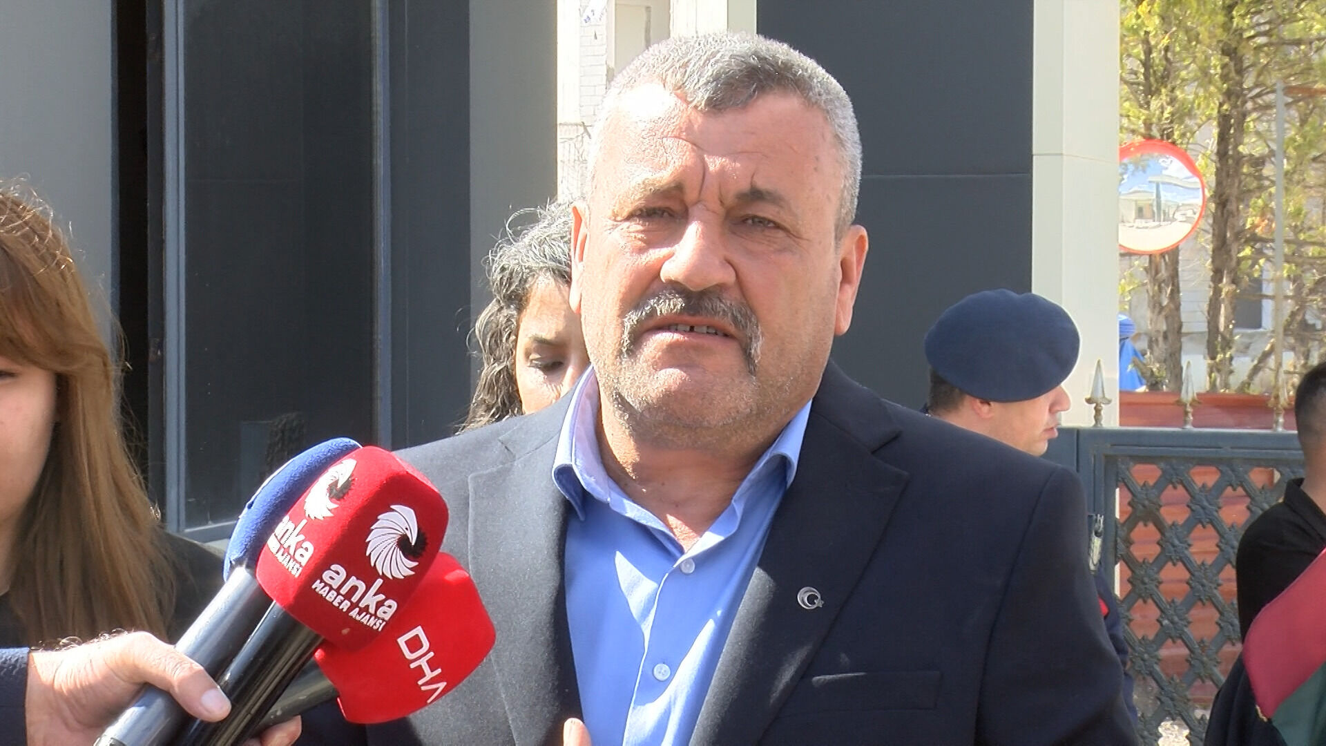 H A M I L E E S I N I O L D U R E N S A N I G A A G I R L A S T I R I L 1284787 382268