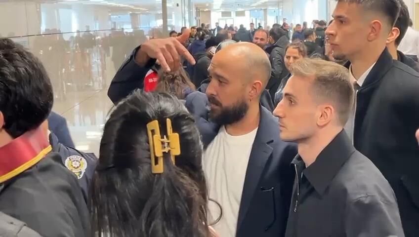 I S T A N B U L F U T B O L C U M E R T H A K A N Y A N D A S H A K 1242451 369627