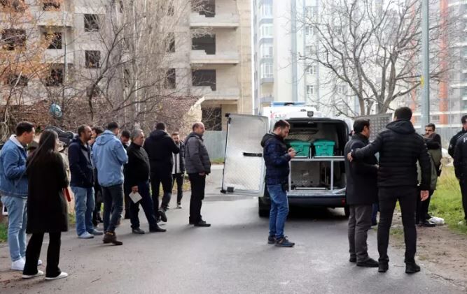 K E L E B E K B I C A K S A T I S I C I N A Y E T I N D E Y E N I D 1247816 371221