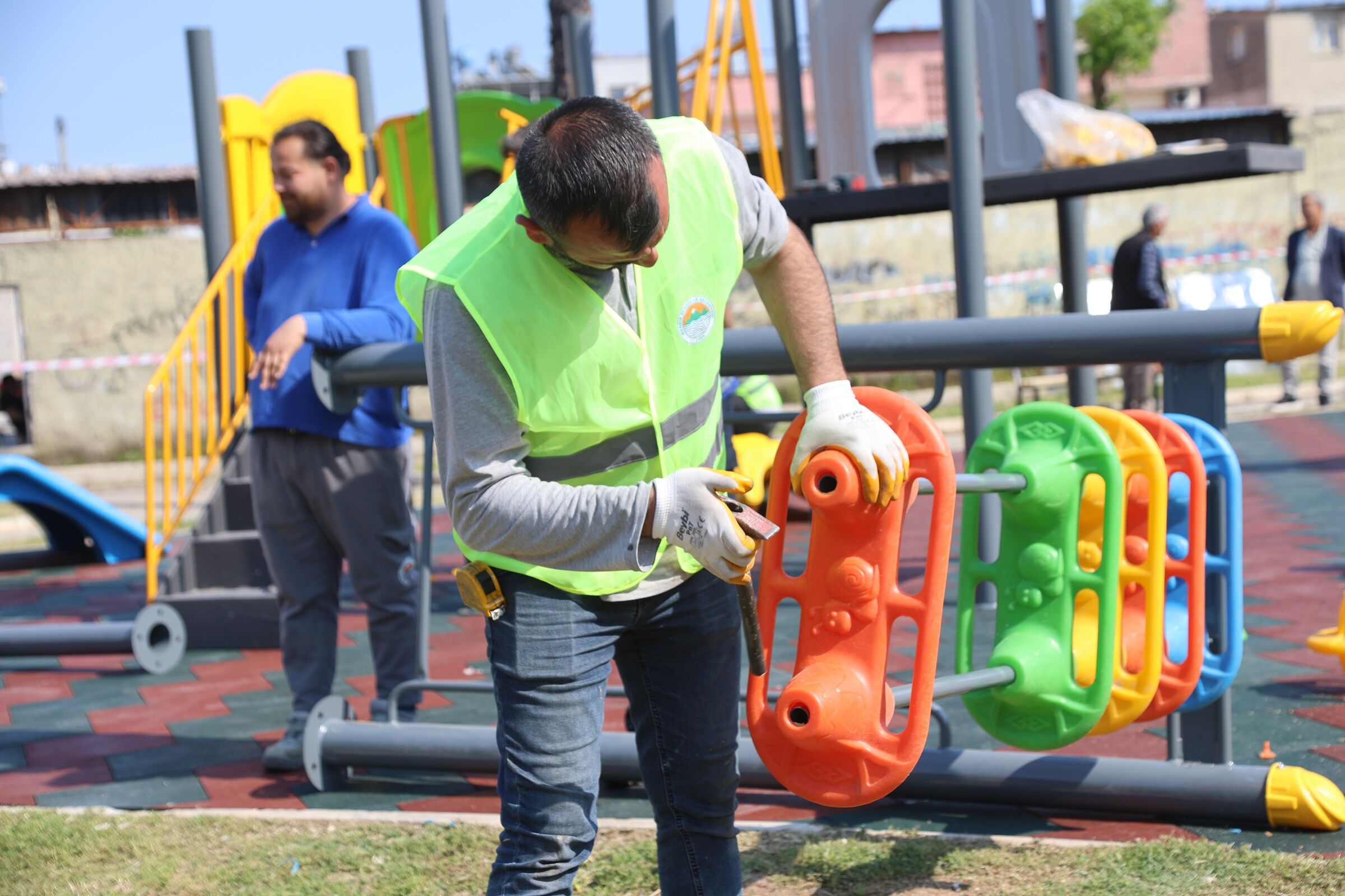 Kurdali Mah. Park Yenilendi (1)