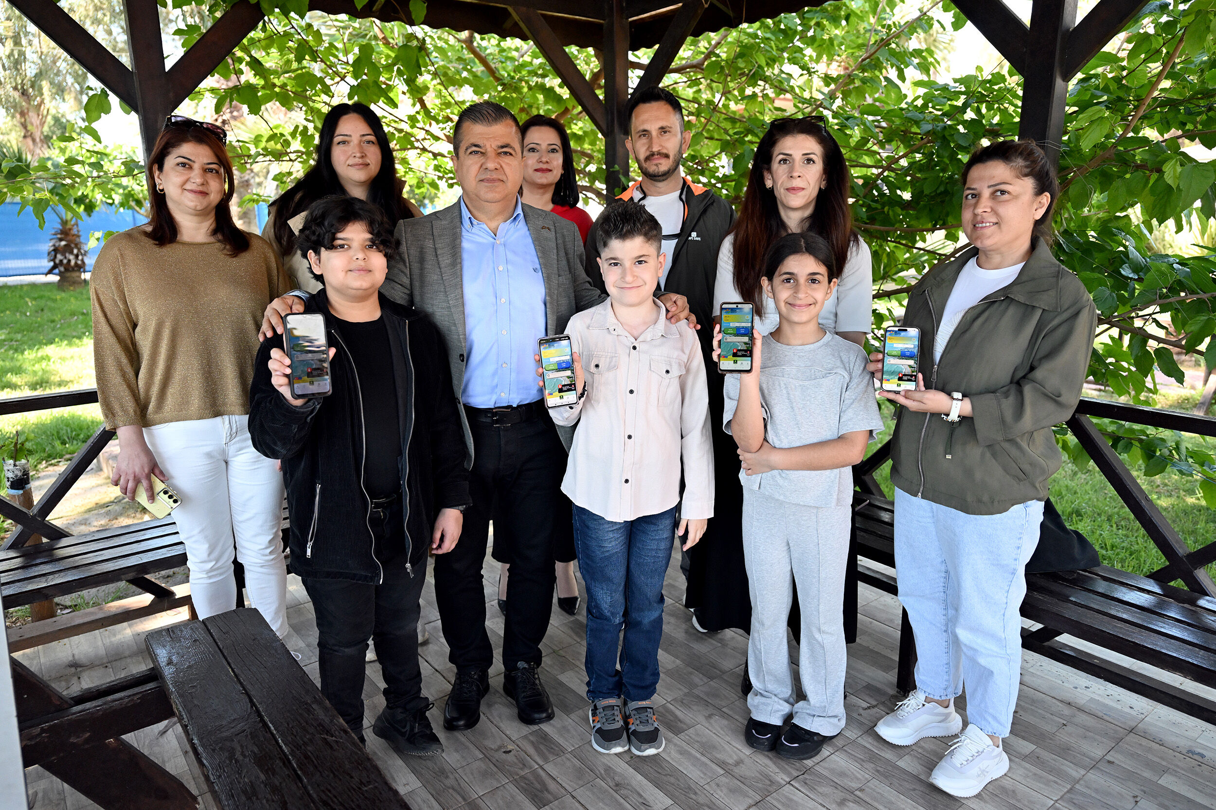 Mersi̇n Büyükşehi̇r Beledi̇yesi̇ ‘Çevresi̇n’ Mobi̇l Uygulamasini Kullanima Sundu (1)