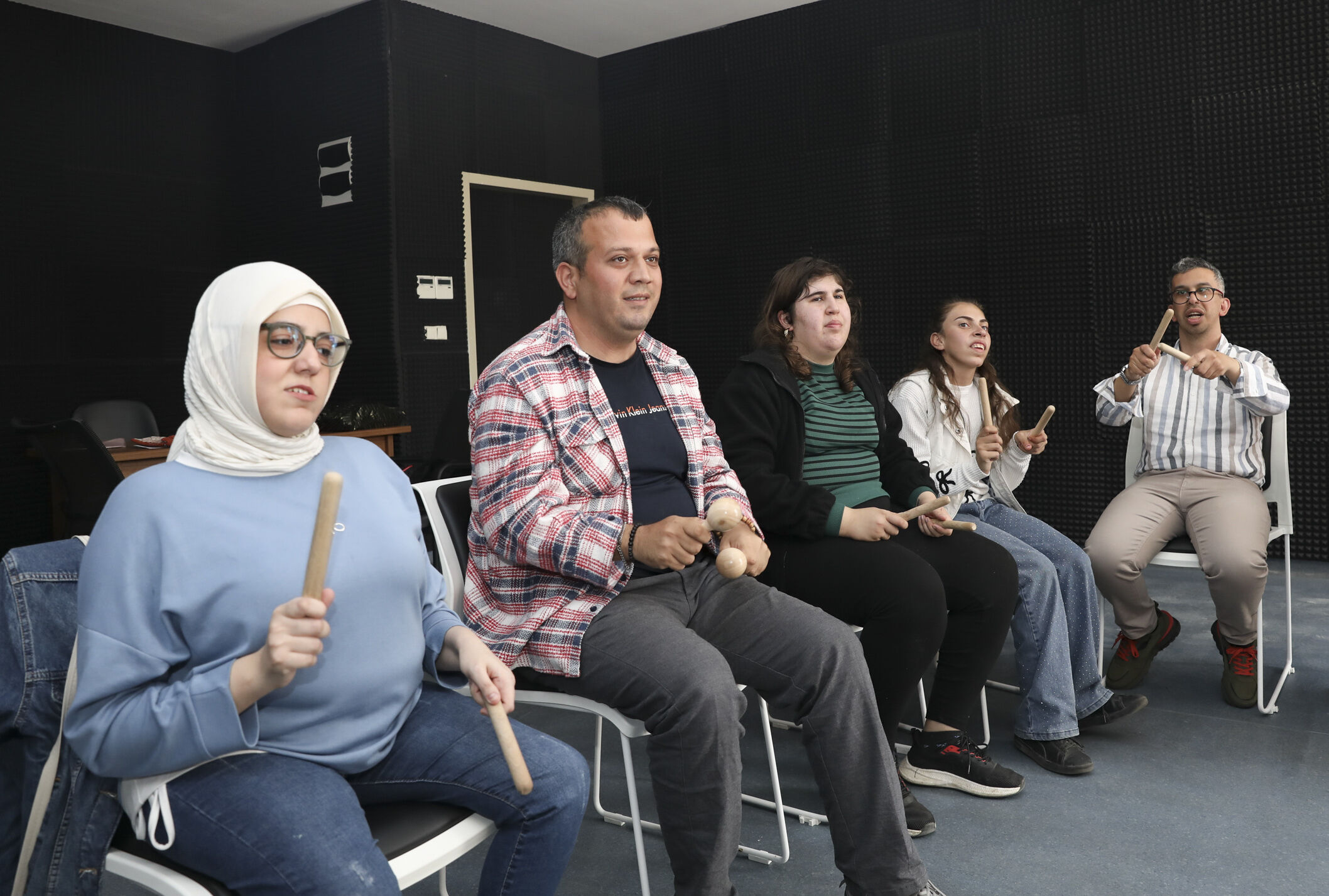 Mersi̇n Büyükşehi̇r Engelleri̇ Bu Kez Müzi̇ği̇n Ri̇tmi̇ İle Aşiyor (1)