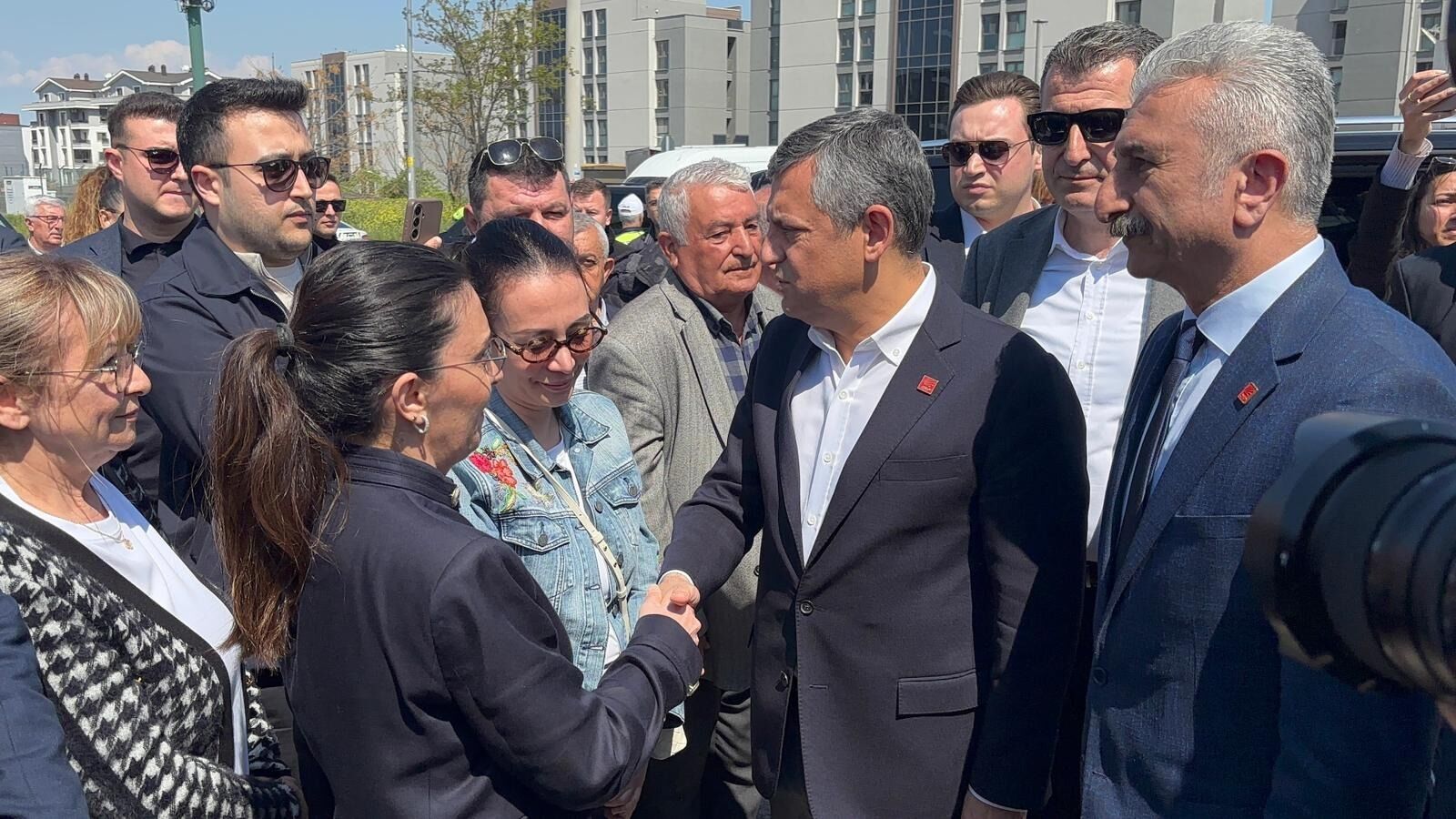 O Z G U R O Z E L B I Z L E G O R U S M E K I S T E Y E N O N C E 1276978 380040