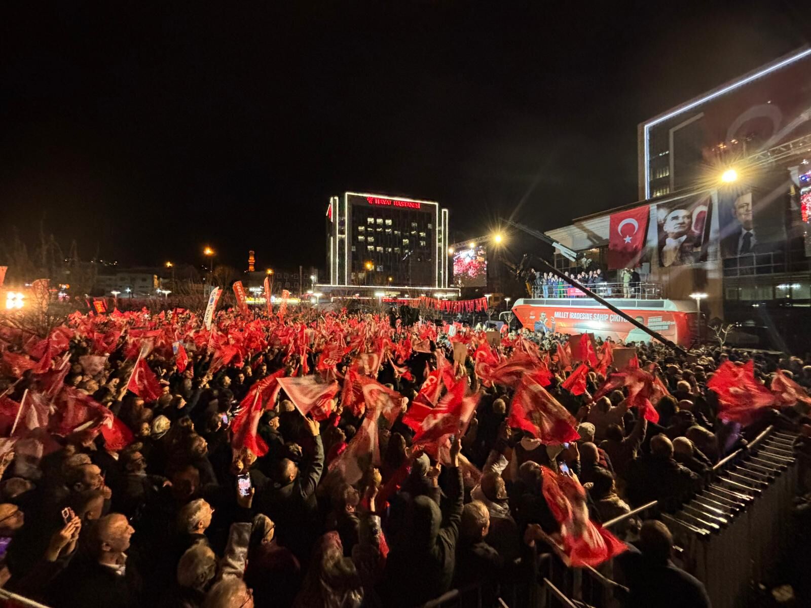 O Z G U R O Z E L B O Z B E Y A Y D I N’ D A K I S O Z D E T O 1243818 370056