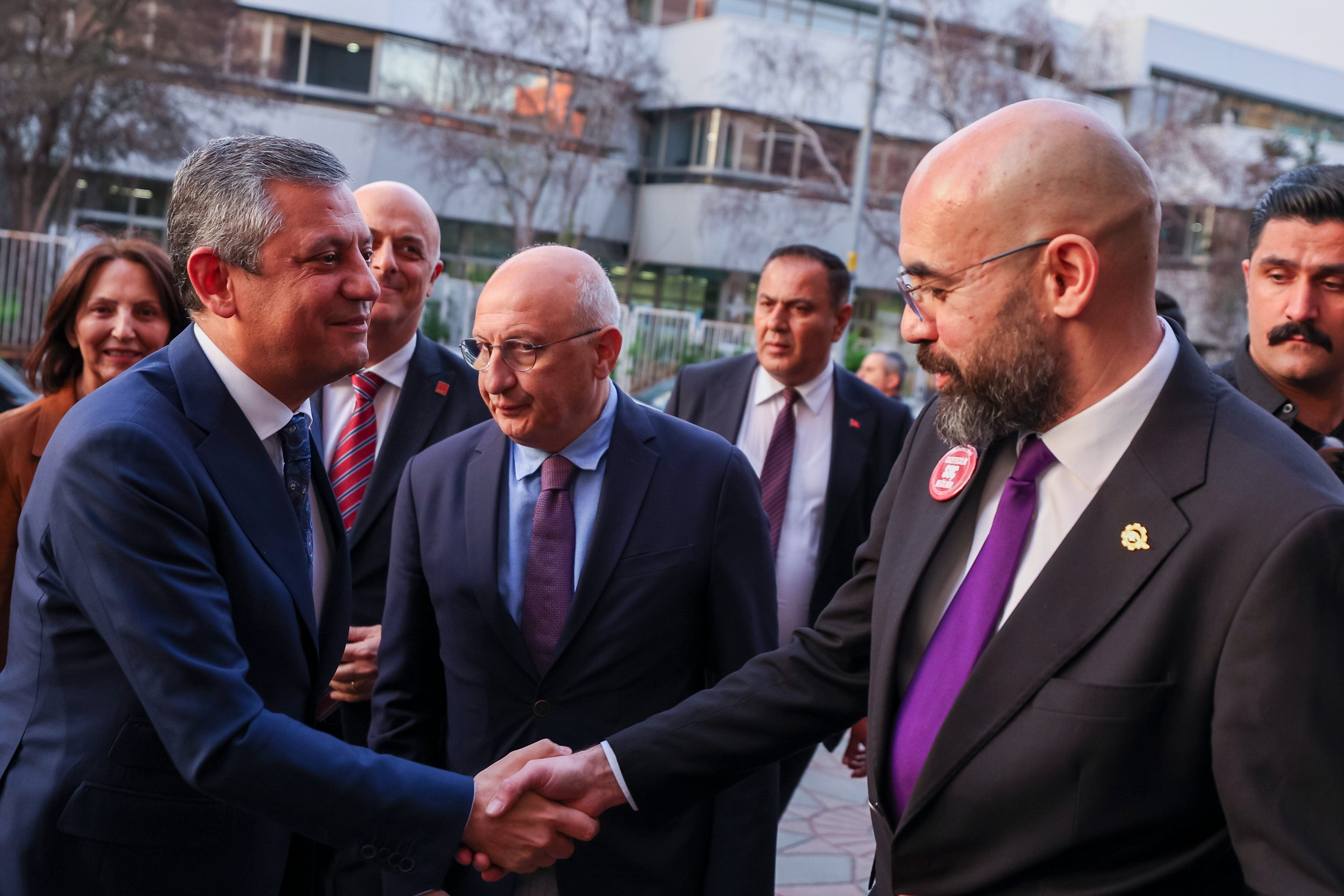 O Z G U R O Z E L I K T I D A R D E G I S E C E K H E R S E Y D 1248066 371293