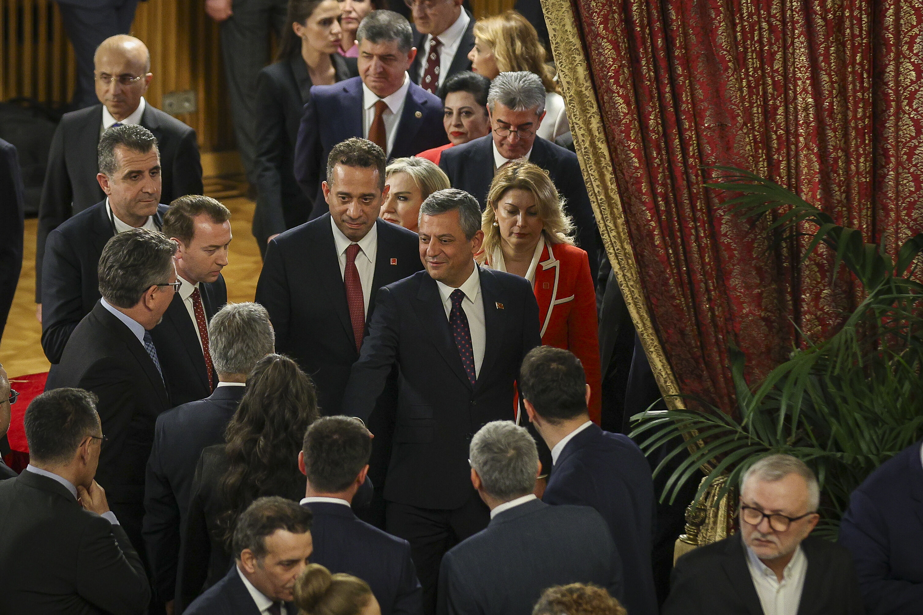 O Z G U R O Z E L M I L L E T I N E L I M I Z E V E R D I G I B A Y 1275711 379647