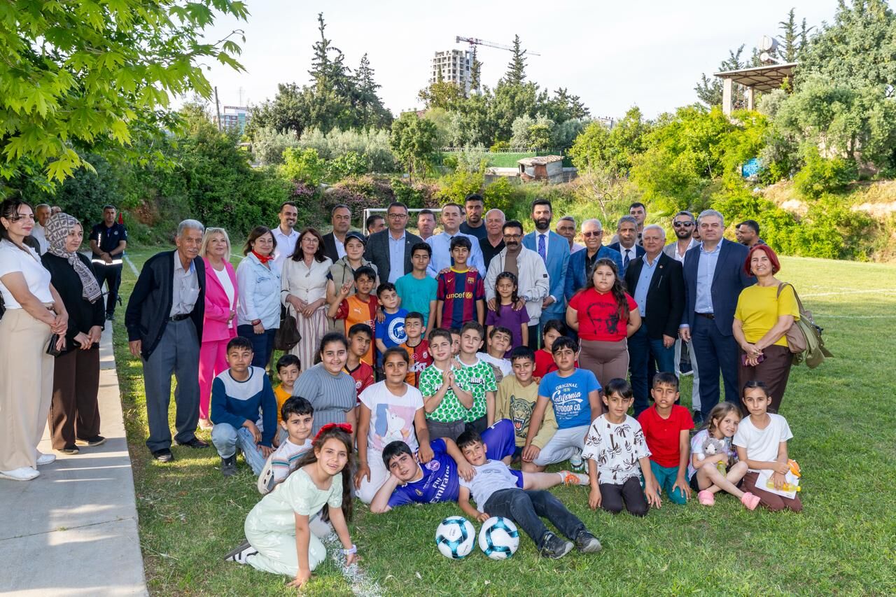 Başkan Özyiğit, ‘Halı Saha’ Sözünü Tuttu (2)