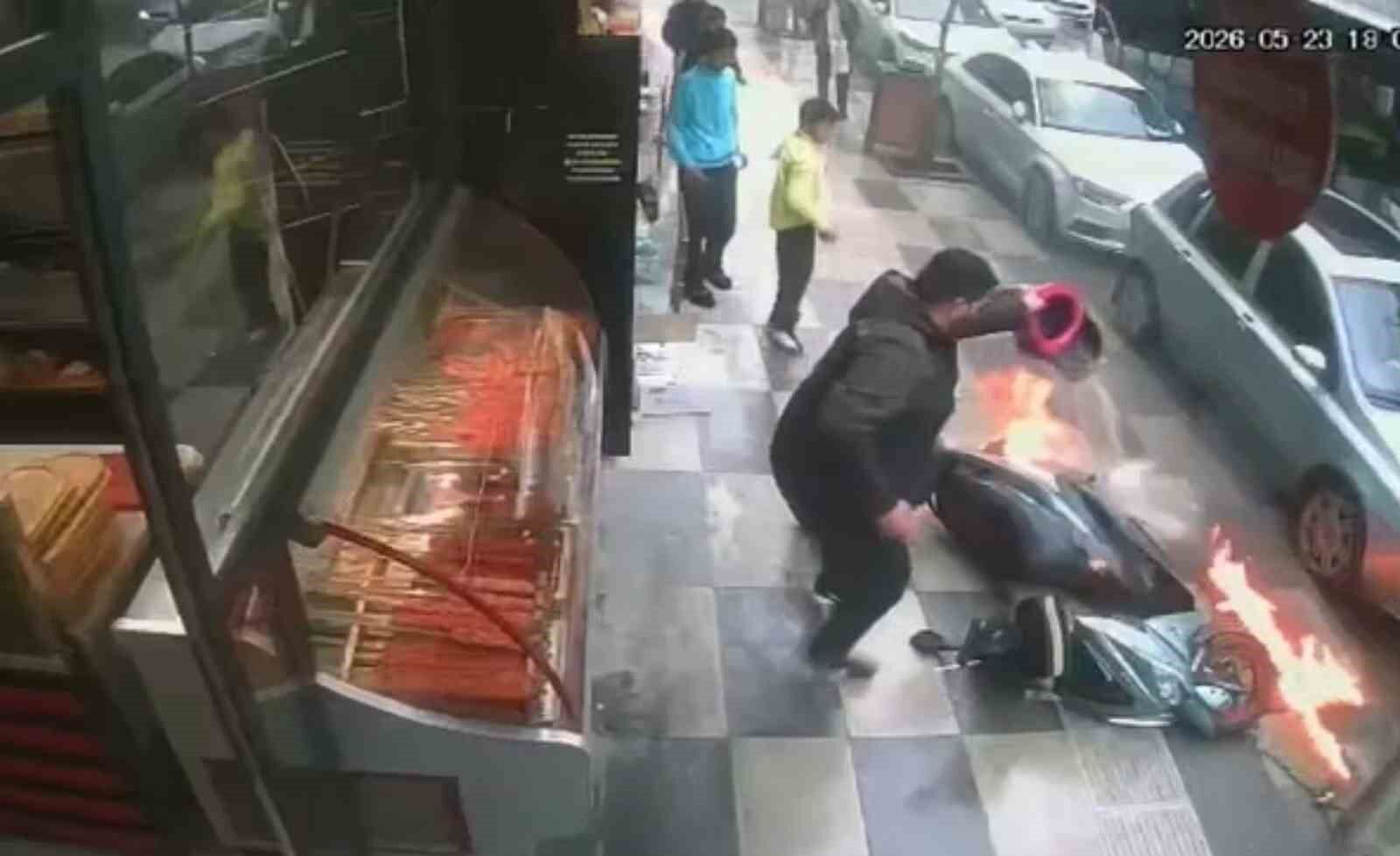Elazigda Marsa Bastigi Anda Motoru Alev Aldi O Anlar Kamerada 1 Ifbe Ug1H