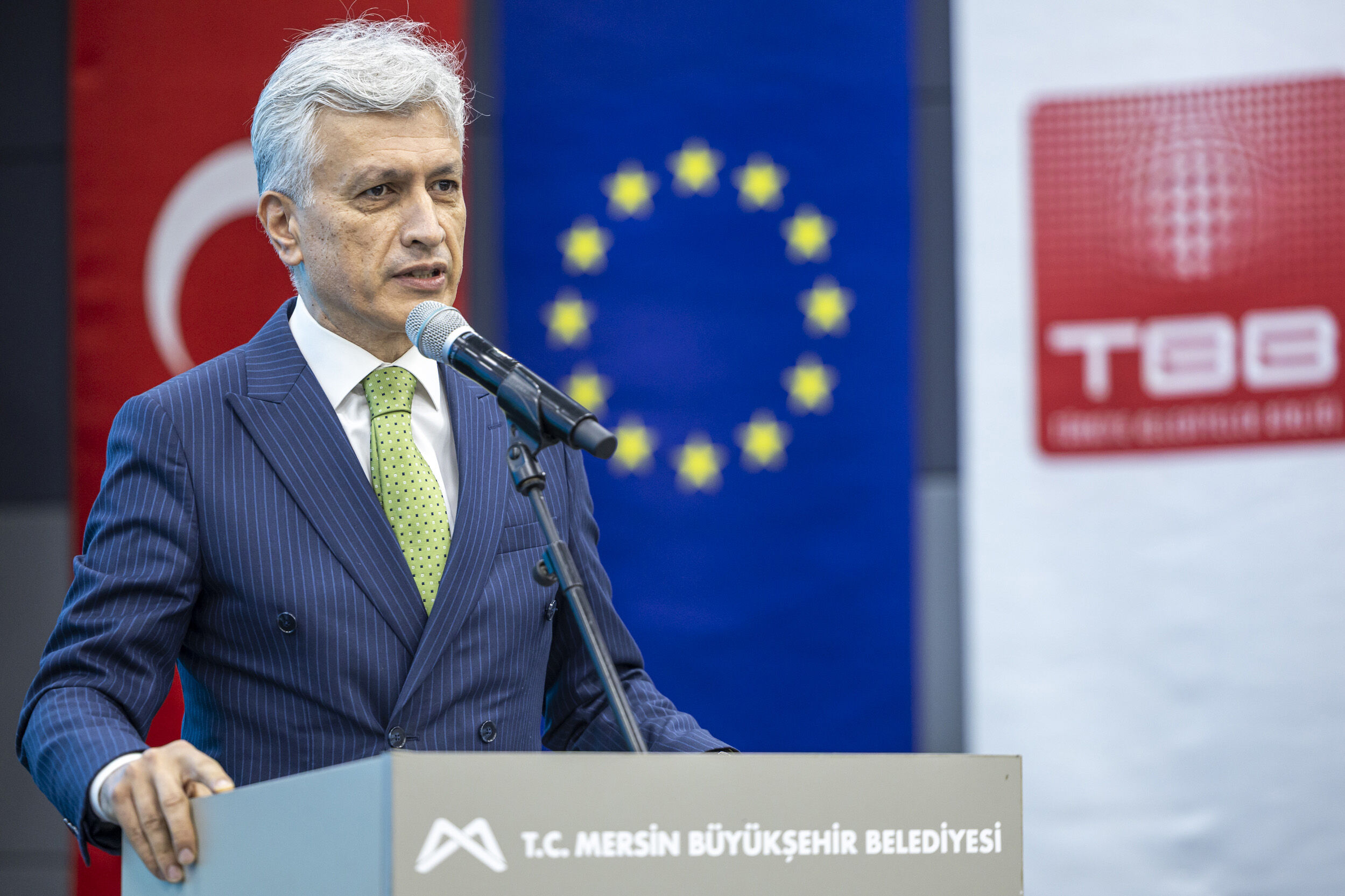 Başkan Seçer, Yerel Demokrasi̇yi̇ Güçlendi̇ren ‘Mersi̇n Si̇vi̇l Katilim Zi̇rvesi̇’ne Katildi (11)