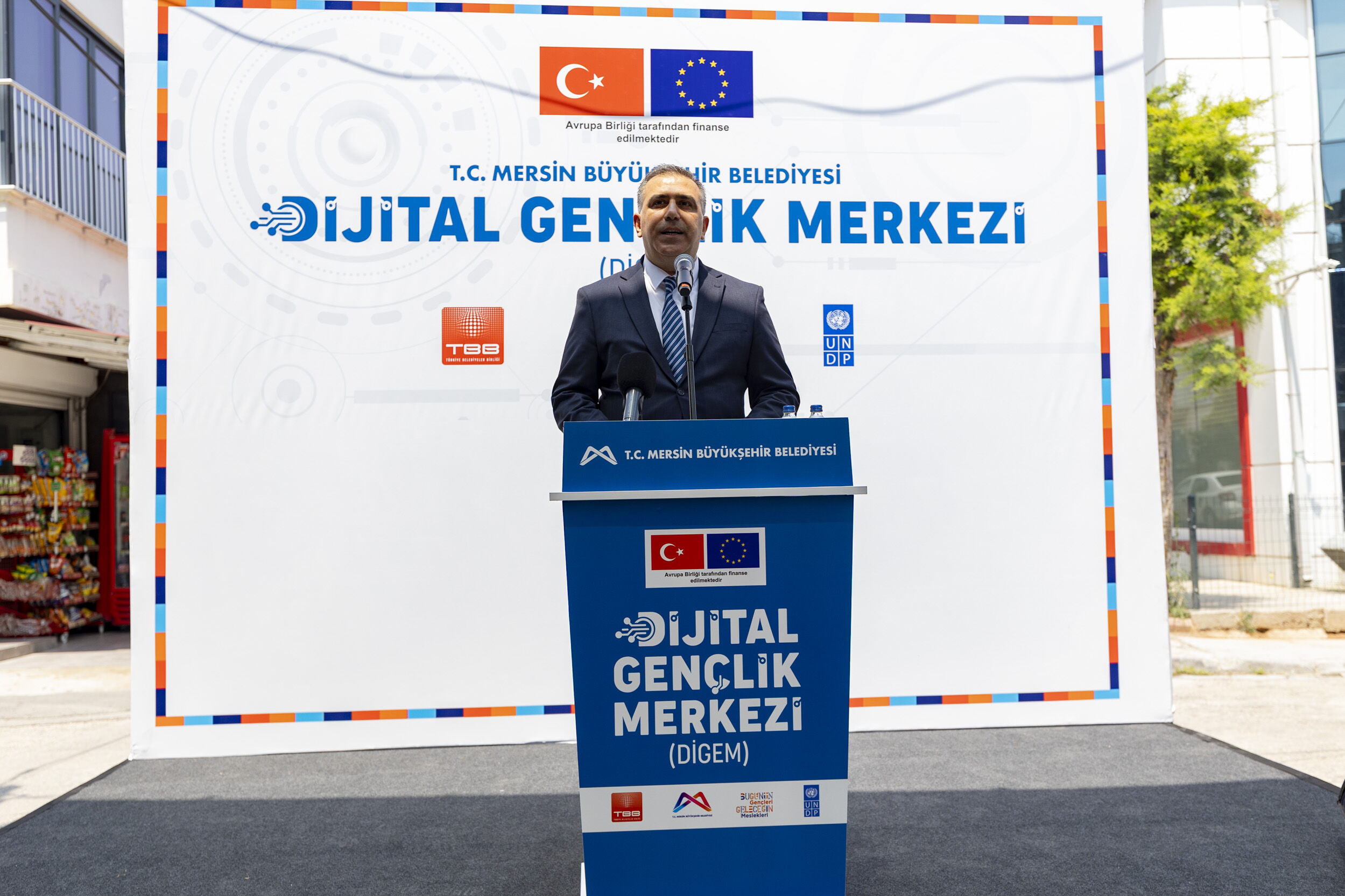 Mersi̇n Büyükşehi̇r’den Gençlere Di̇ji̇tal Gelecek Yatirimi… (5)