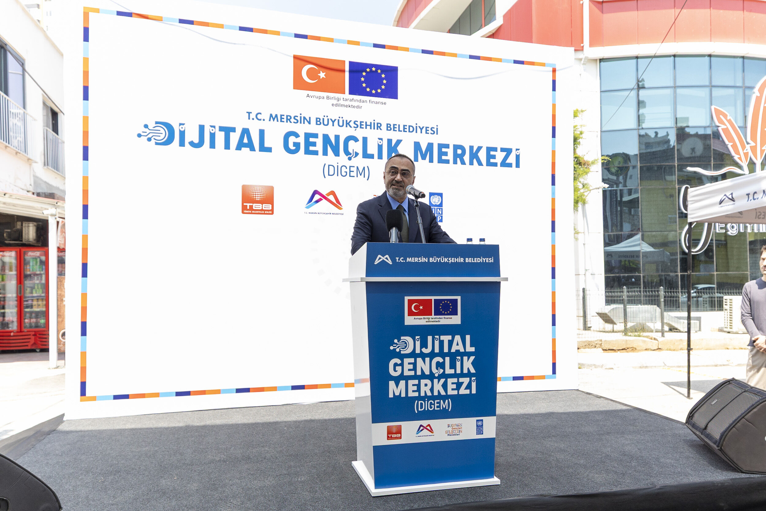 Mersi̇n Büyükşehi̇r’den Gençlere Di̇ji̇tal Gelecek Yatirimi… (7)