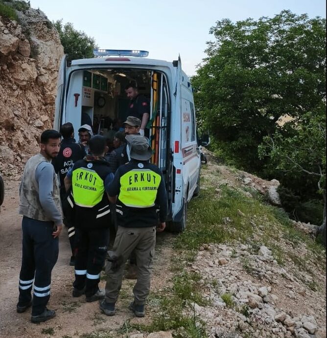 Sut Sagarken Rahatsizlanan Kadin Katirl 1340424 398134 (1)