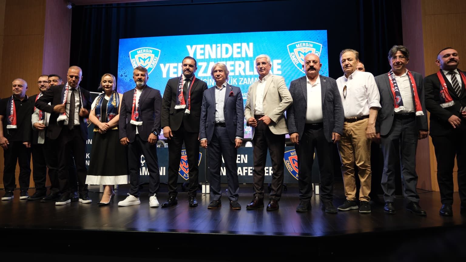 Küllerinden doğan Kırmızı-Lacivertlilerde Murat Altındere dönemi
