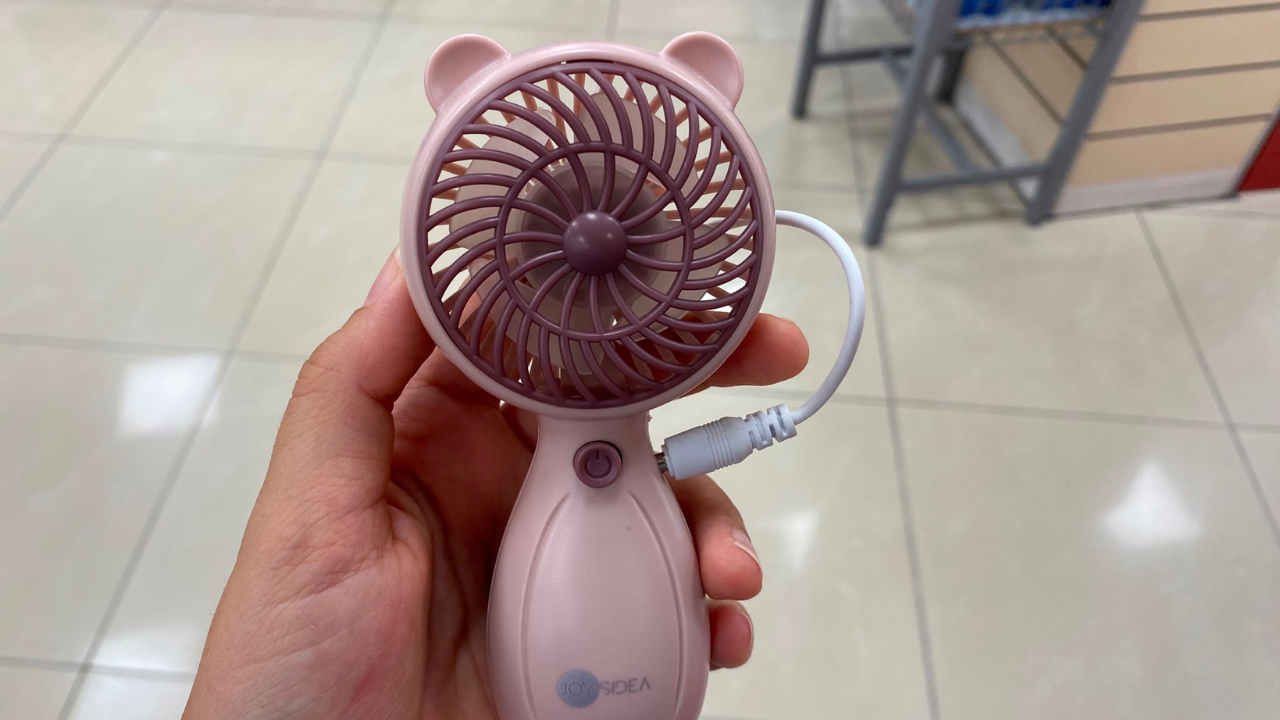 Mersinlilerin sıcaklarda kurtarıcısı: Mini vantilatör!