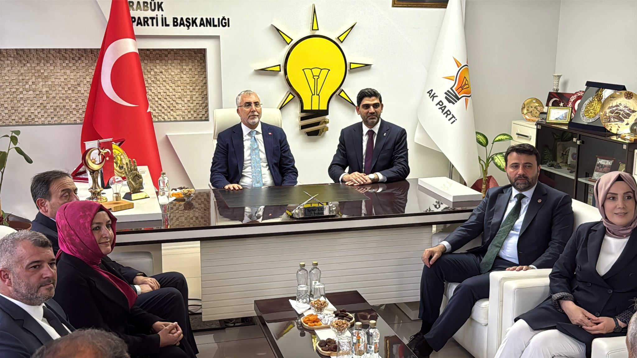 B A K A N I S I K H A N I S T I H D A M I N I K O R U Y A N I S L E T 1394987 414346