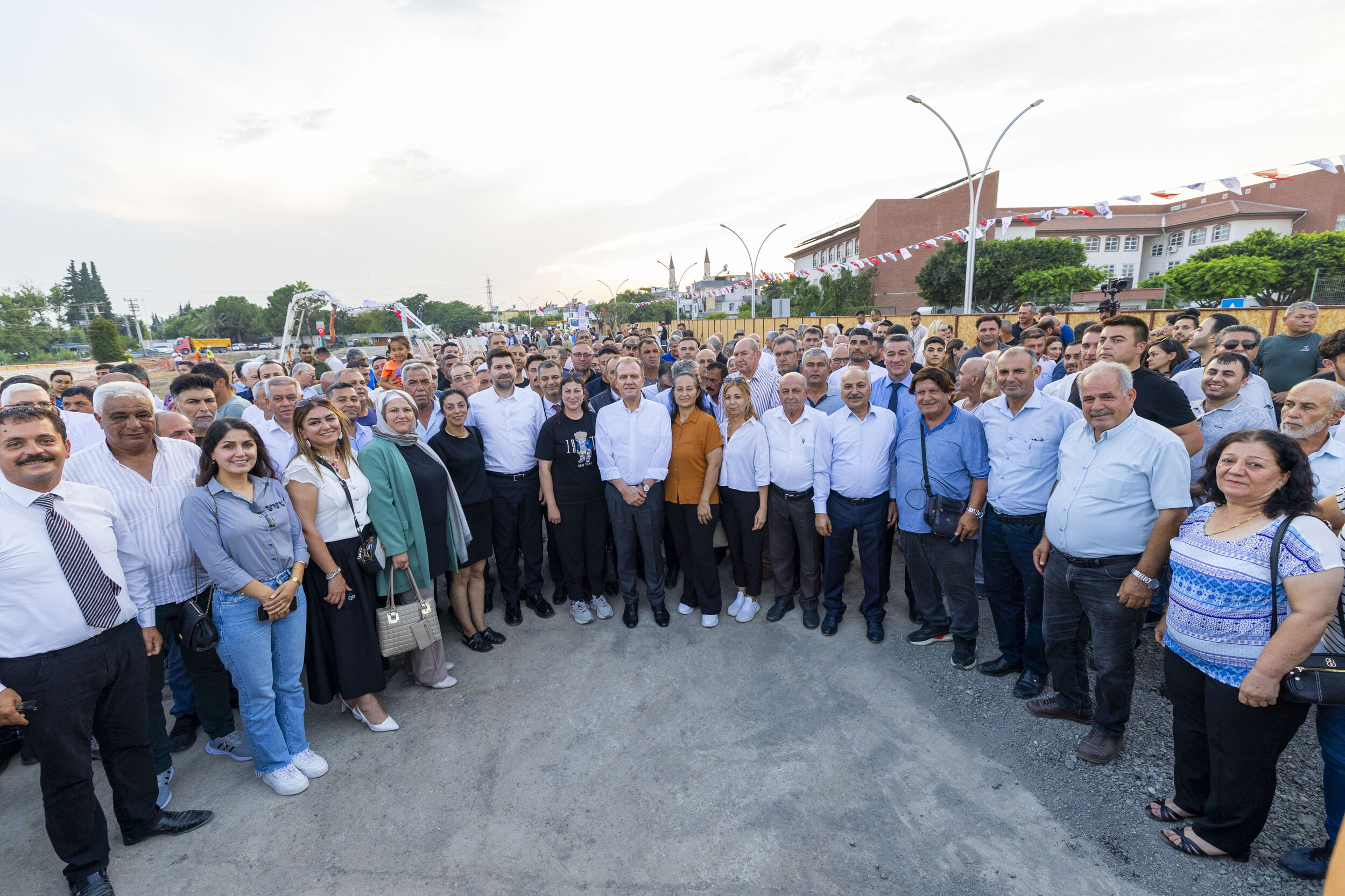 Başkan Seçer, ‘Şelale Kültür, Sanat Ve Sosyal Yaşam Merkezi̇ Temel Atma Töreni̇’ne Katildi (7)