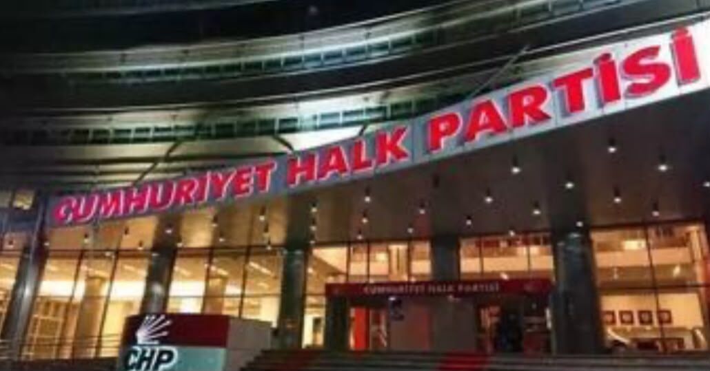 SİYASET